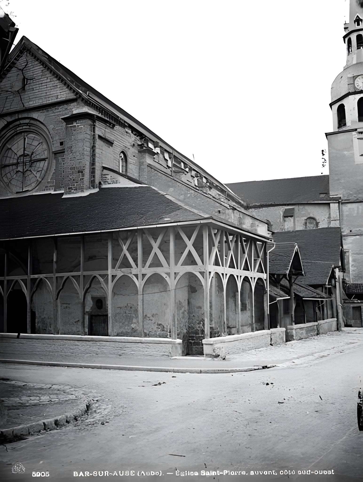 Église Saint-Pierre de Bar-sur-Aube