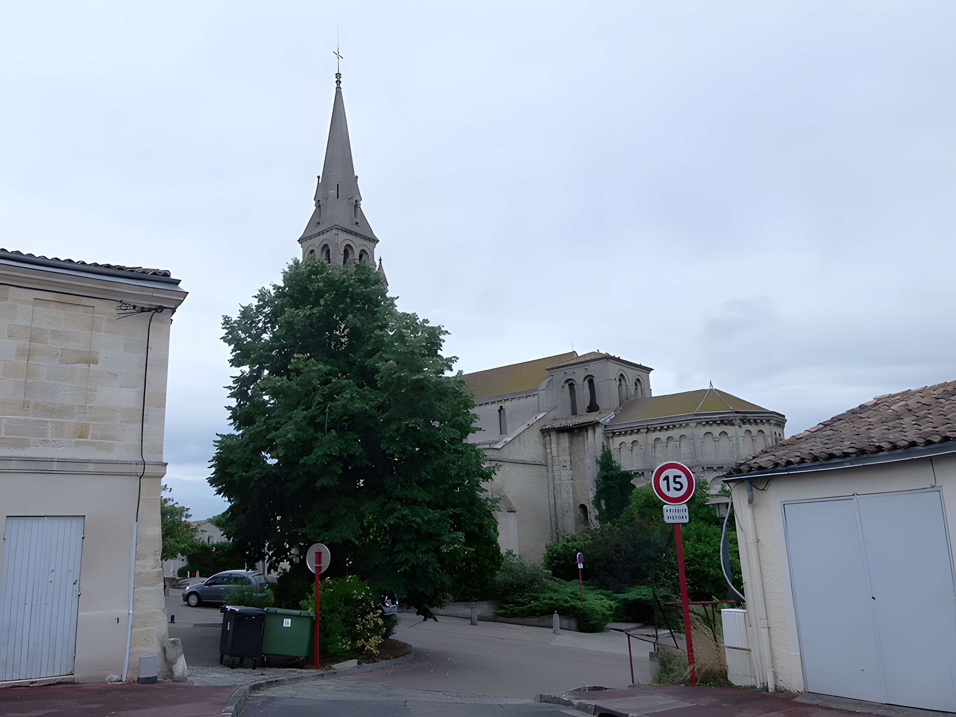 Église Saint-Pierre de Bassens