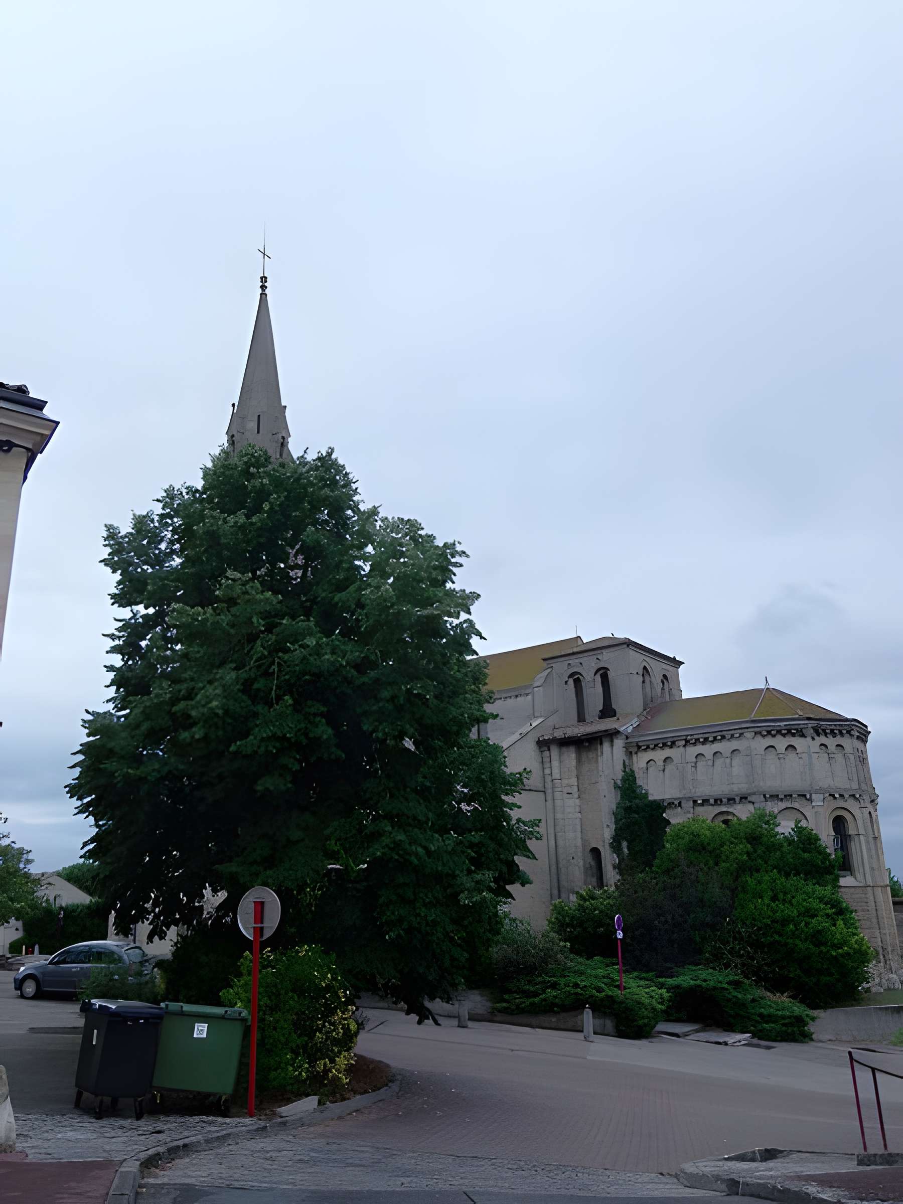 Église Saint-Pierre de Bassens