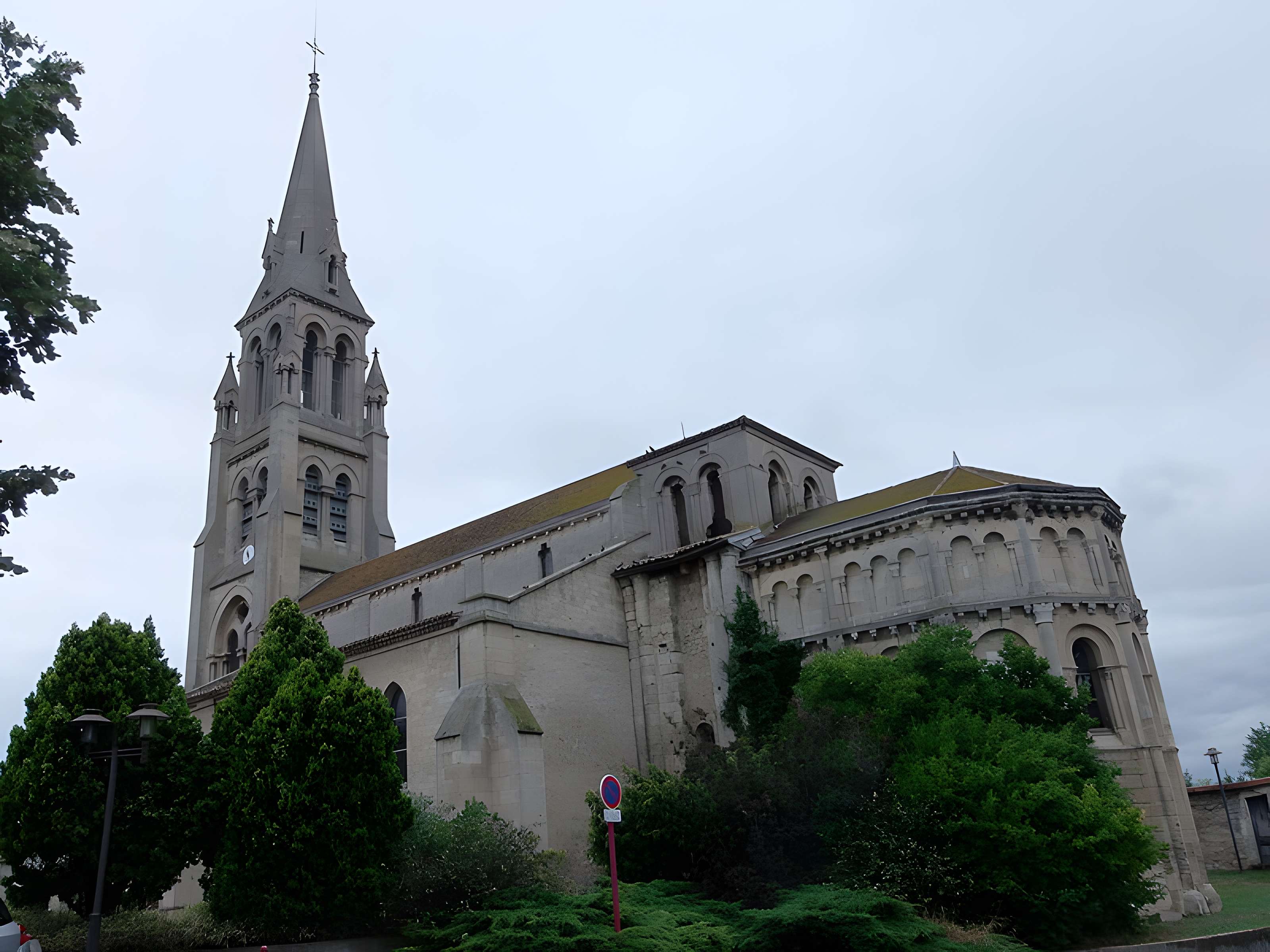 Église Saint-Pierre de Bassens