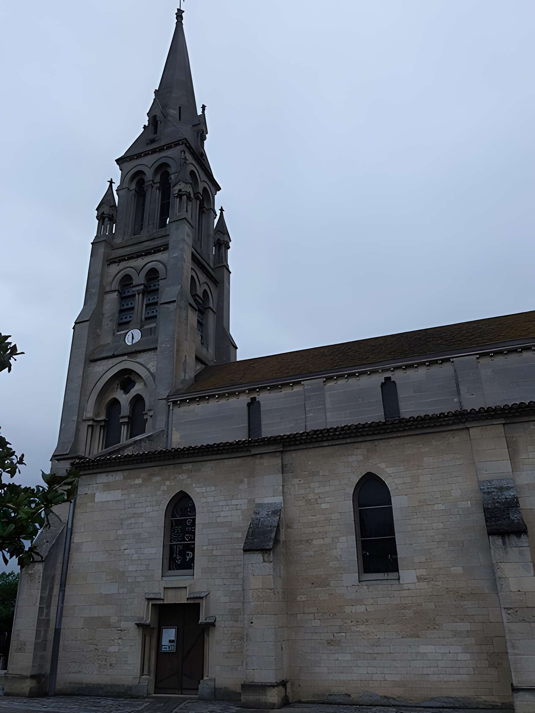 Église Saint-Pierre de Bassens