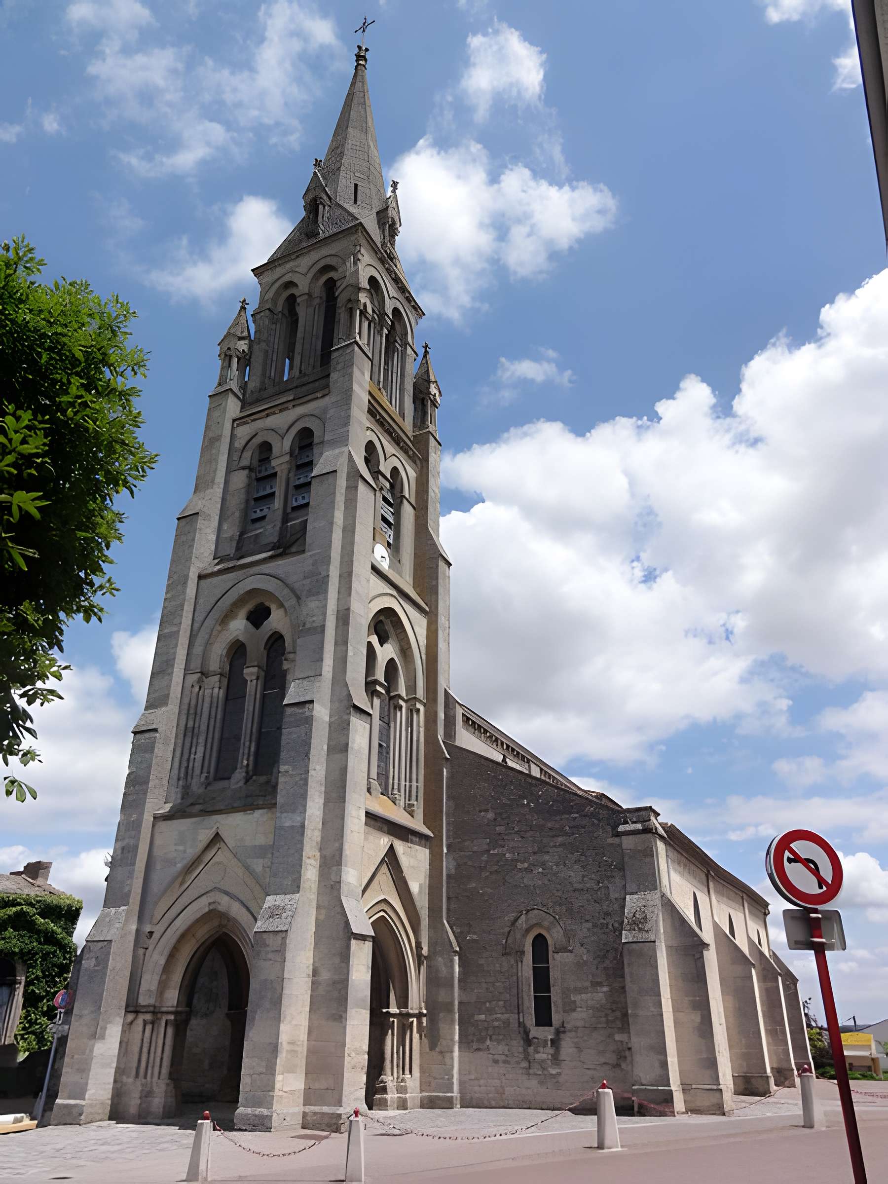 Église Saint-Pierre de Bassens