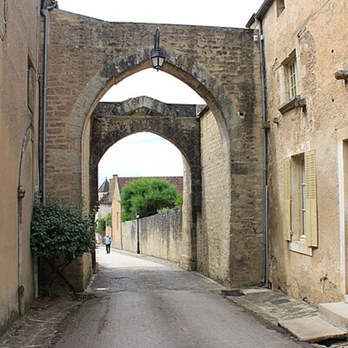 Photo de Enceinte de Montréal dans lYonne