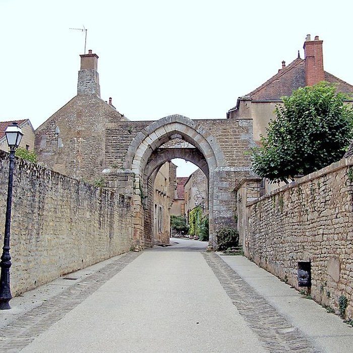 Photo de Enceinte de Montréal dans lYonne