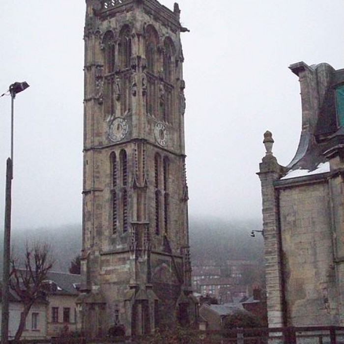 Photo de Église Saint-Pierre de Carville et Tour Henri IV