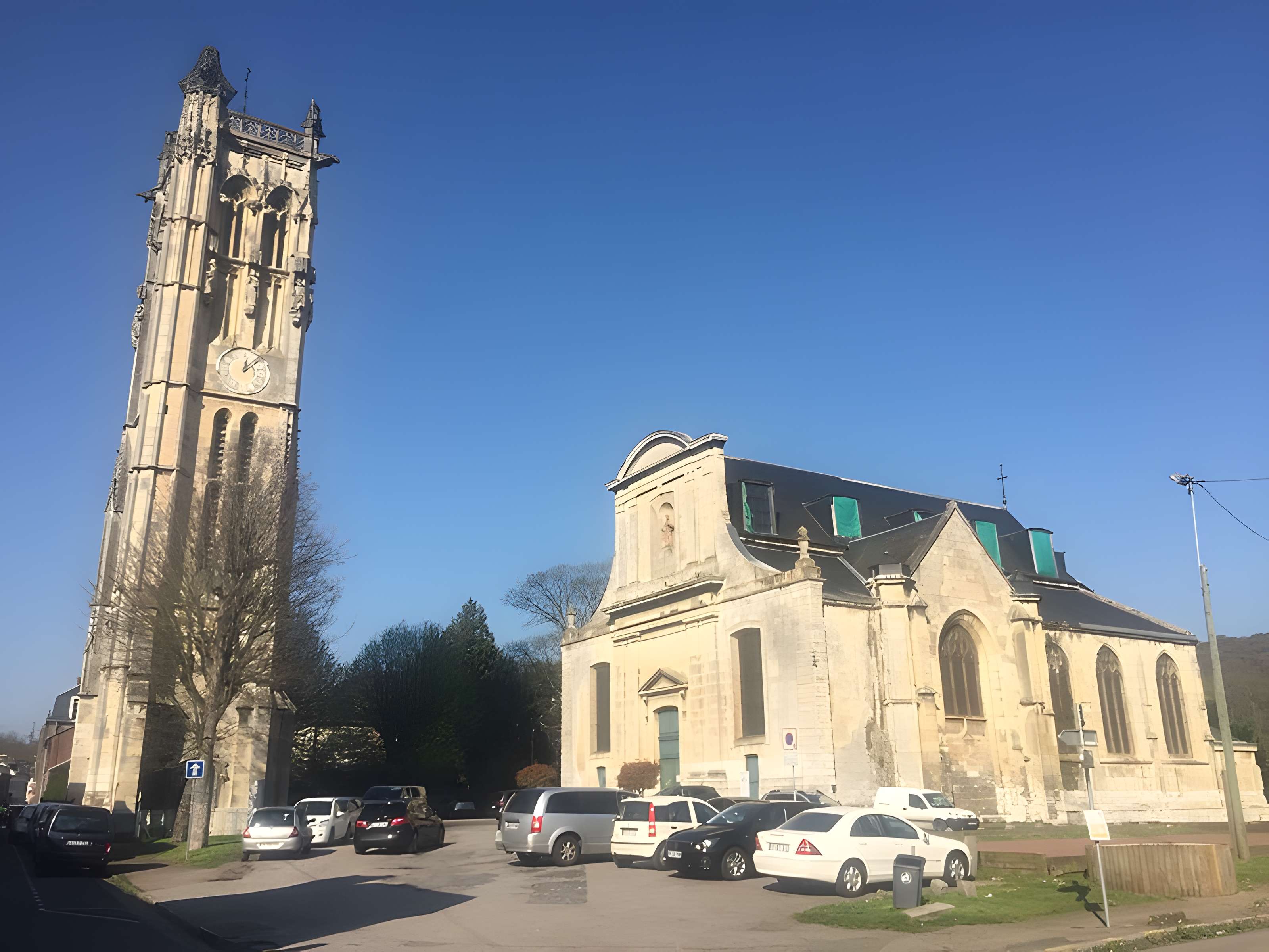 Église Saint-Pierre de Carville et Tour Henri IV