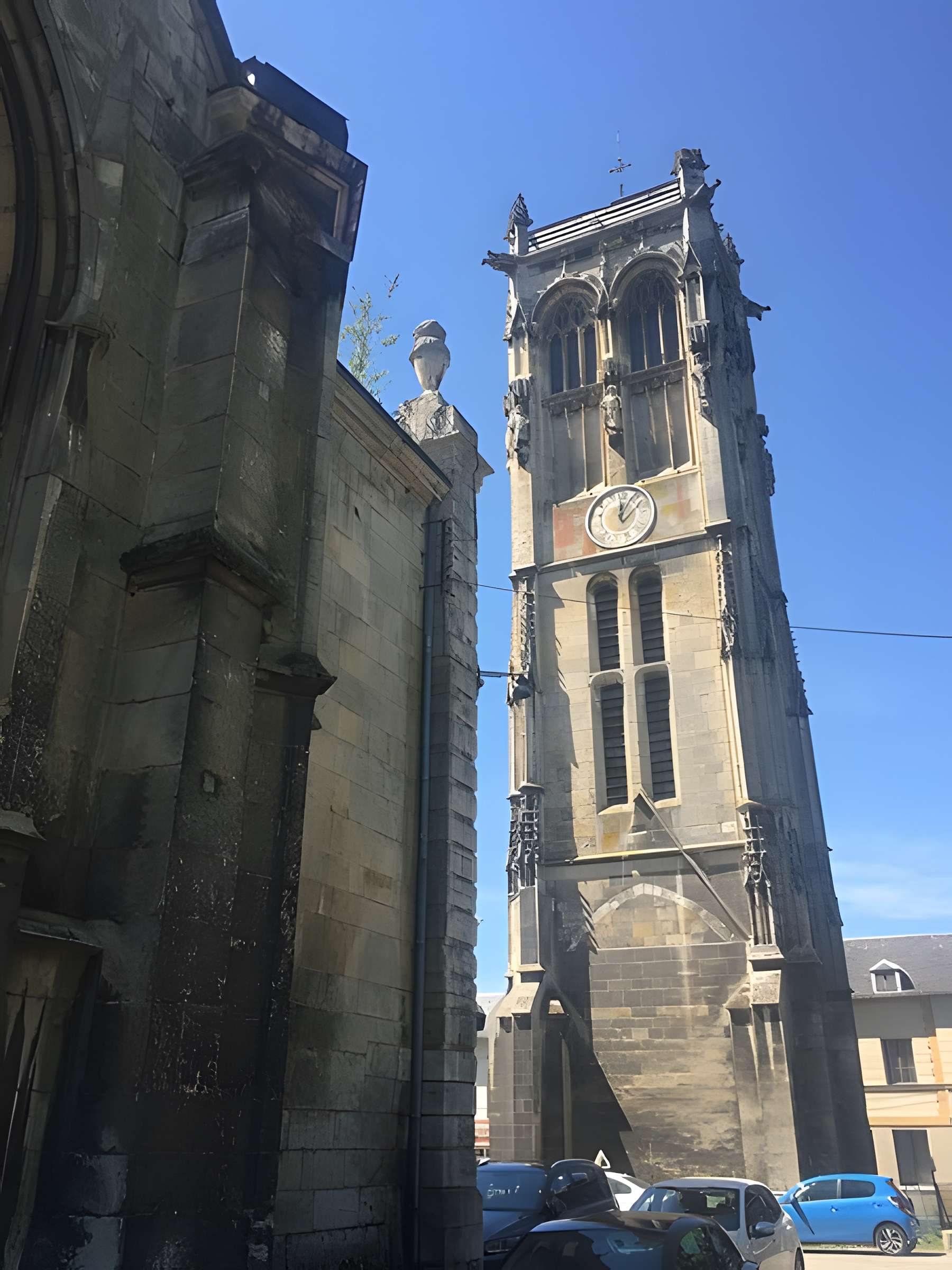 Église Saint-Pierre de Carville et Tour Henri IV