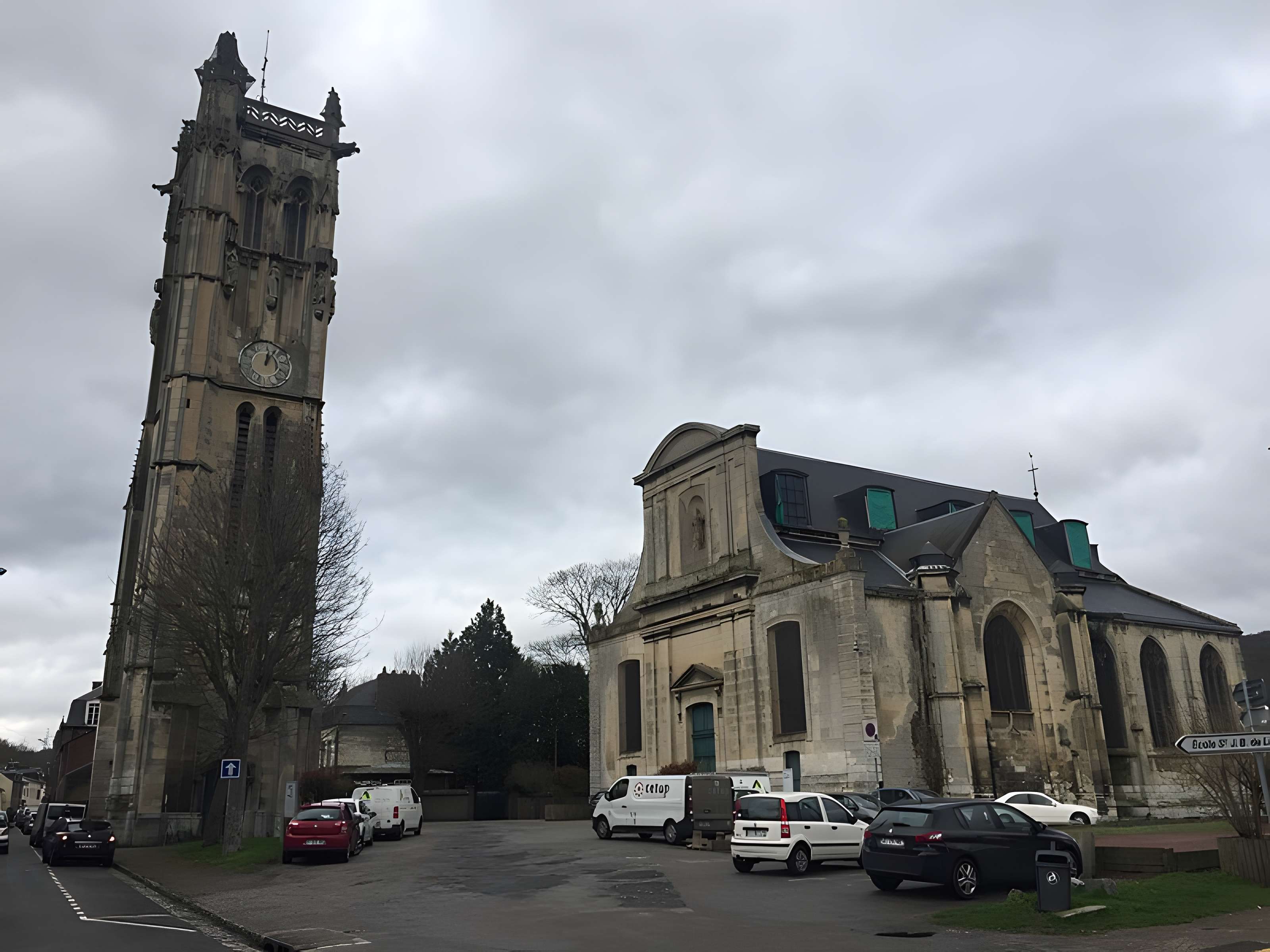 Église Saint-Pierre de Carville et Tour Henri IV
