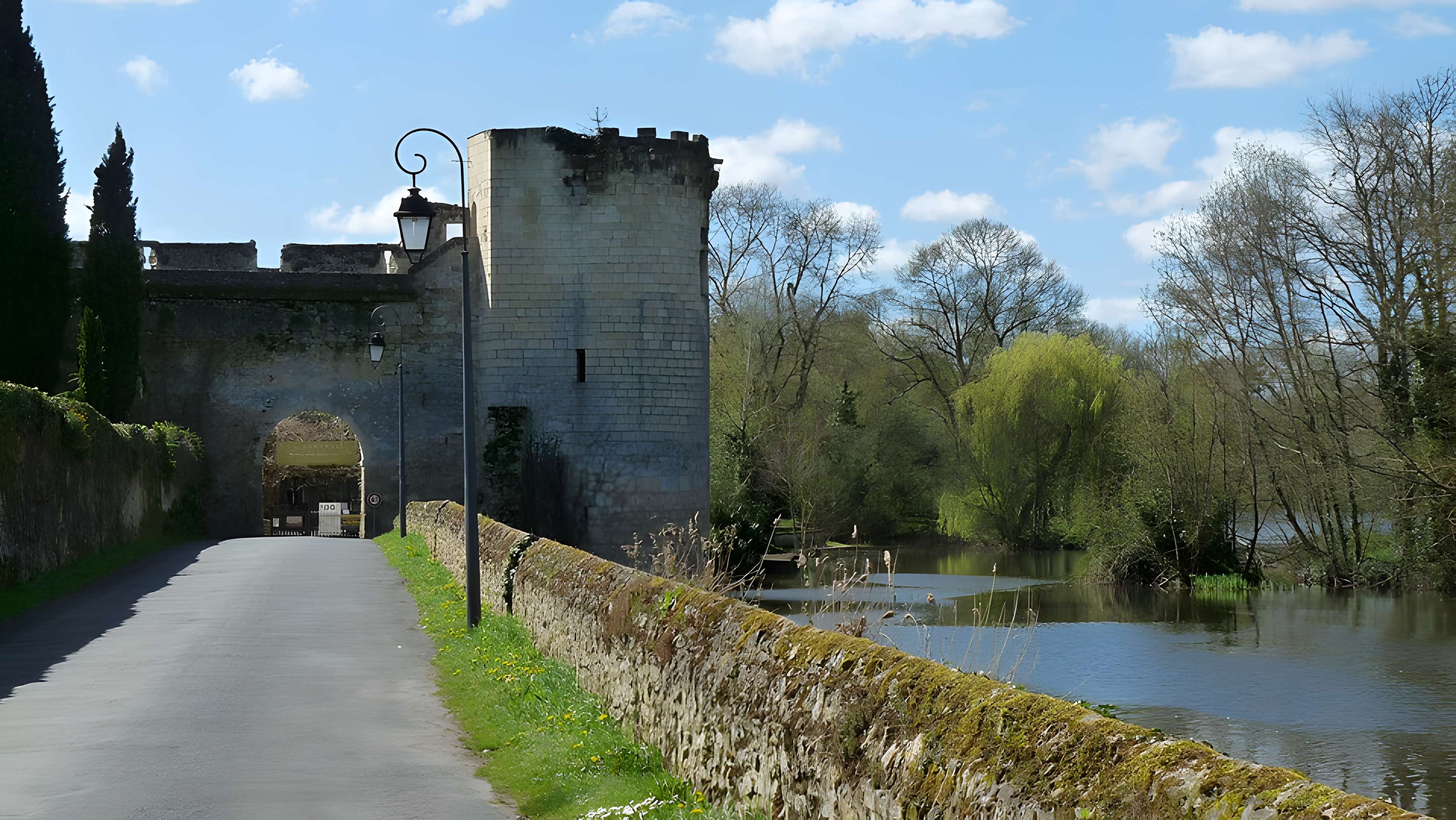 Enceinte de Montreuil-Bellay