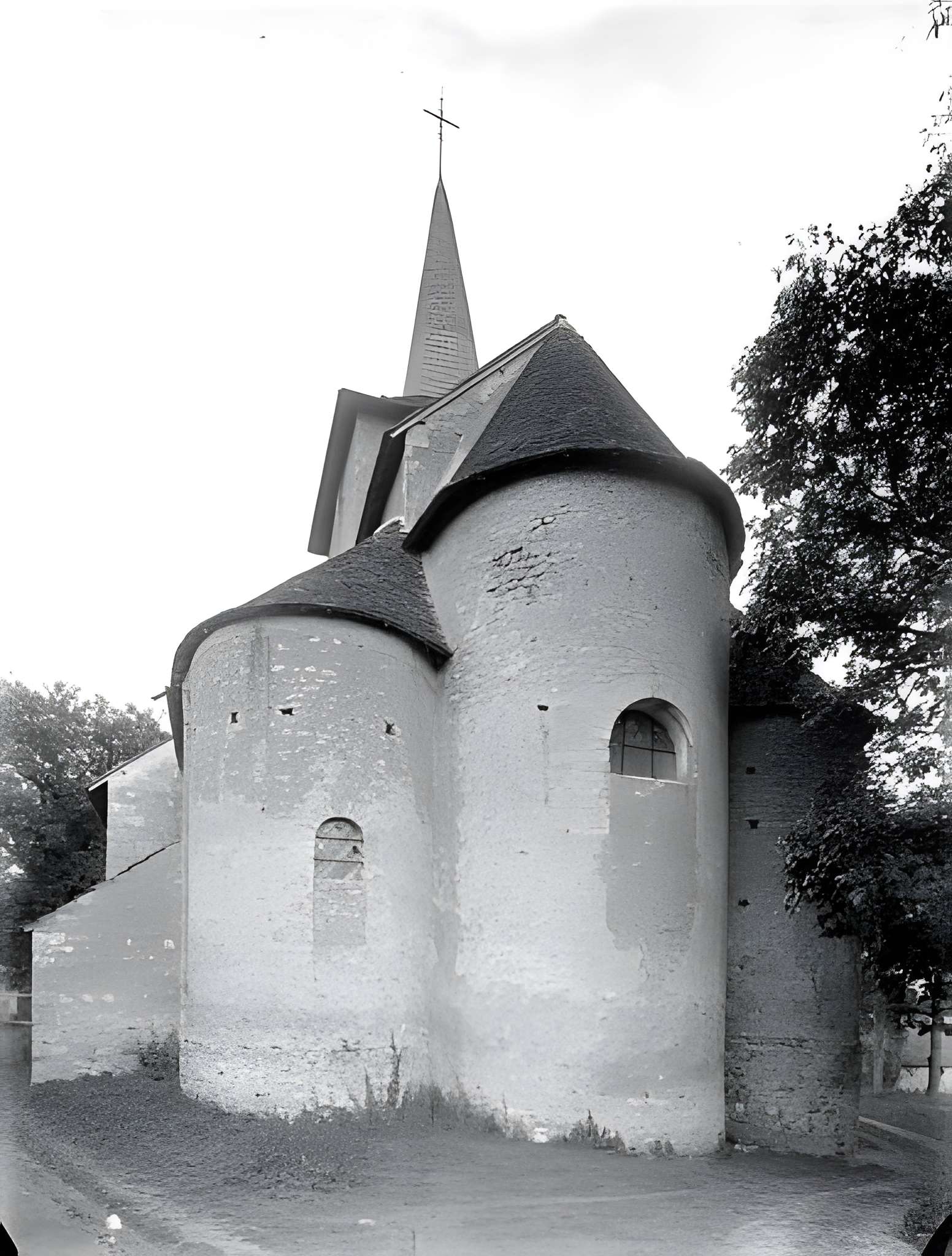 Église Saint-Pierre de Champvoux