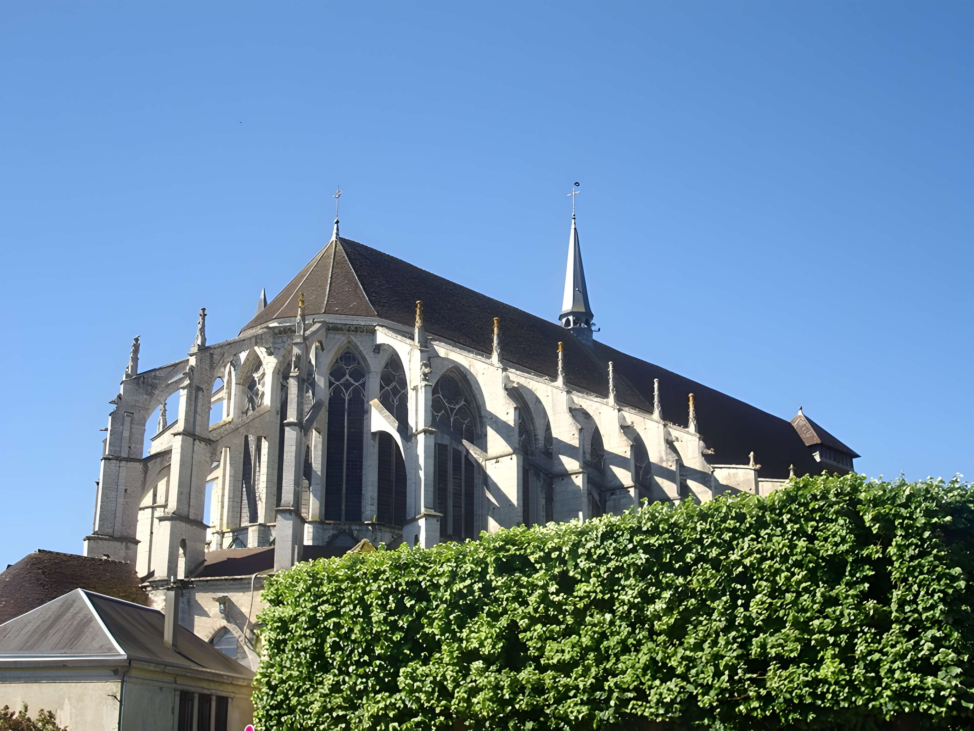 Église Saint-Pierre de Chartres