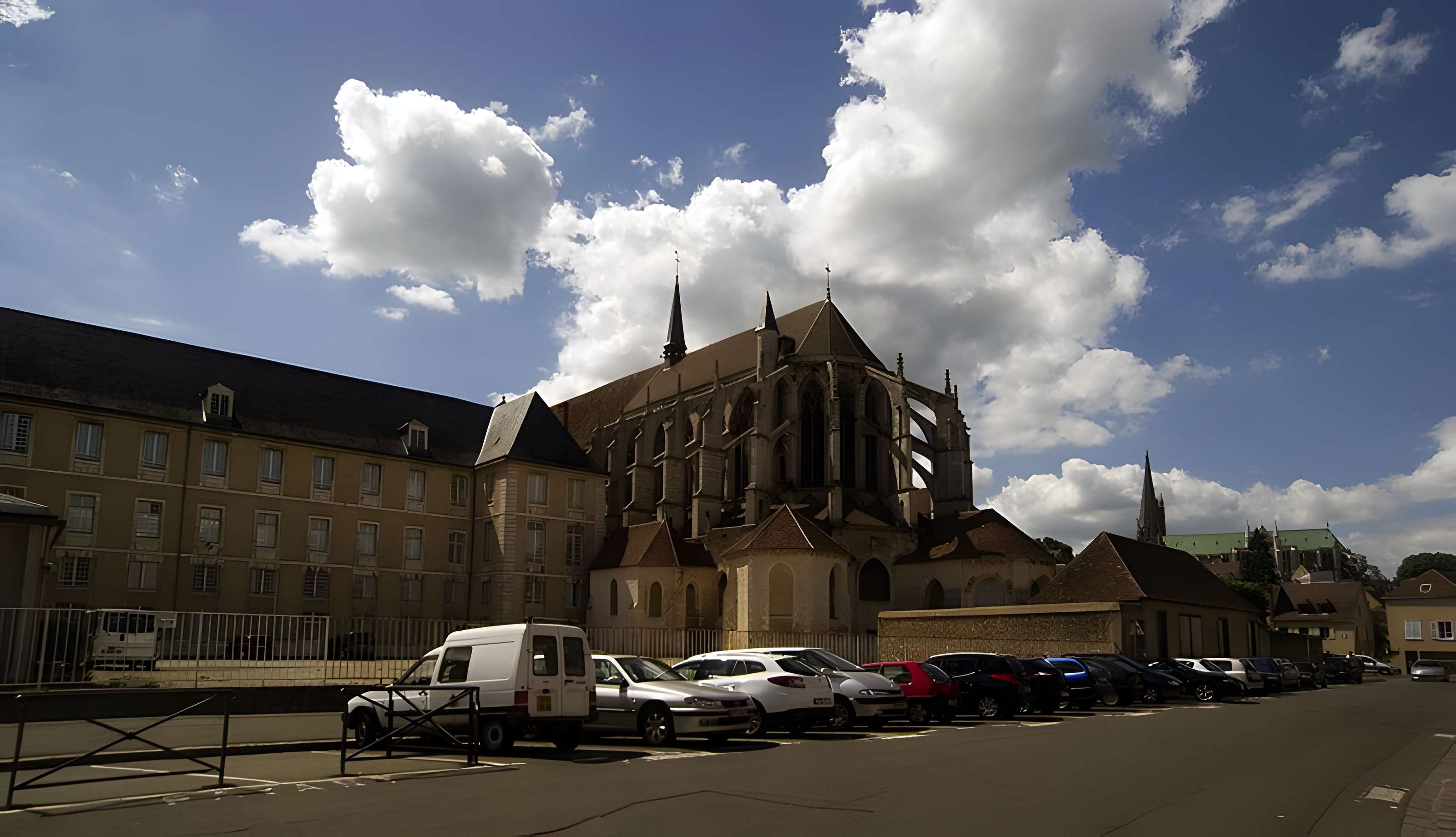 Église Saint-Pierre de Chartres