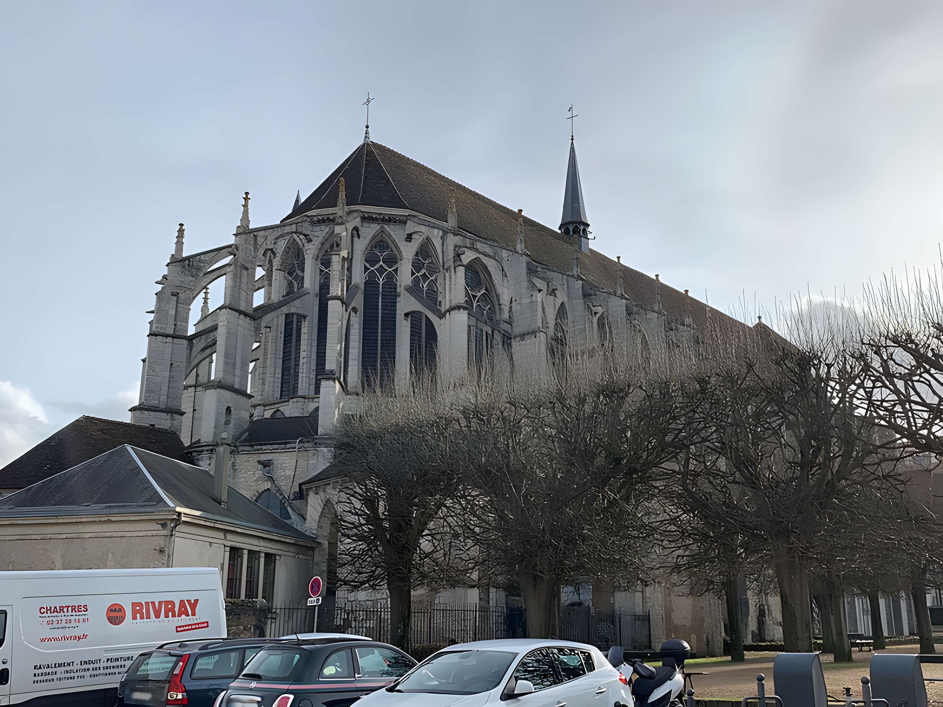 Église Saint-Pierre de Chartres