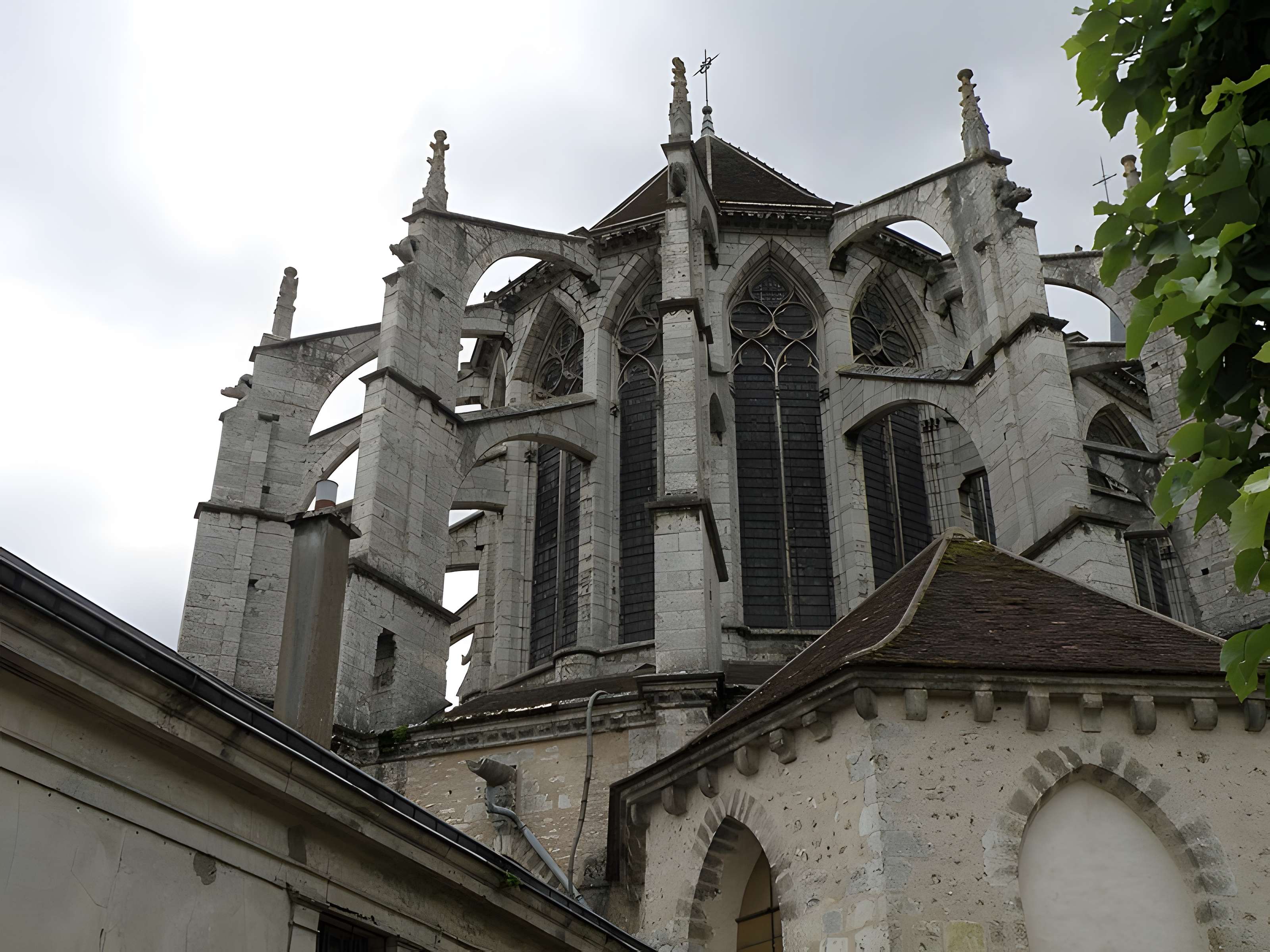 Église Saint-Pierre de Chartres
