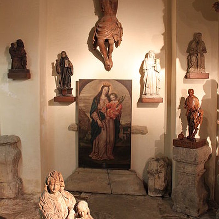 Photo de Église Saint-Pierre de Château-Chalon