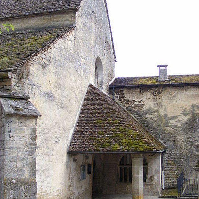Photo de Église Saint-Pierre de Château-Chalon