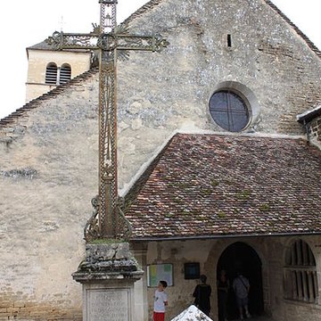 Église Saint-Pierre de Château-Chalon