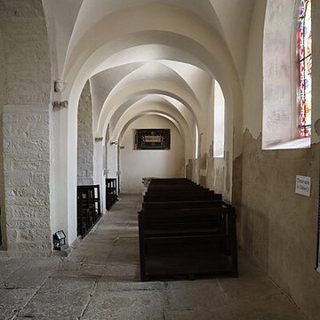 Église Saint-Pierre de Château-Chalon