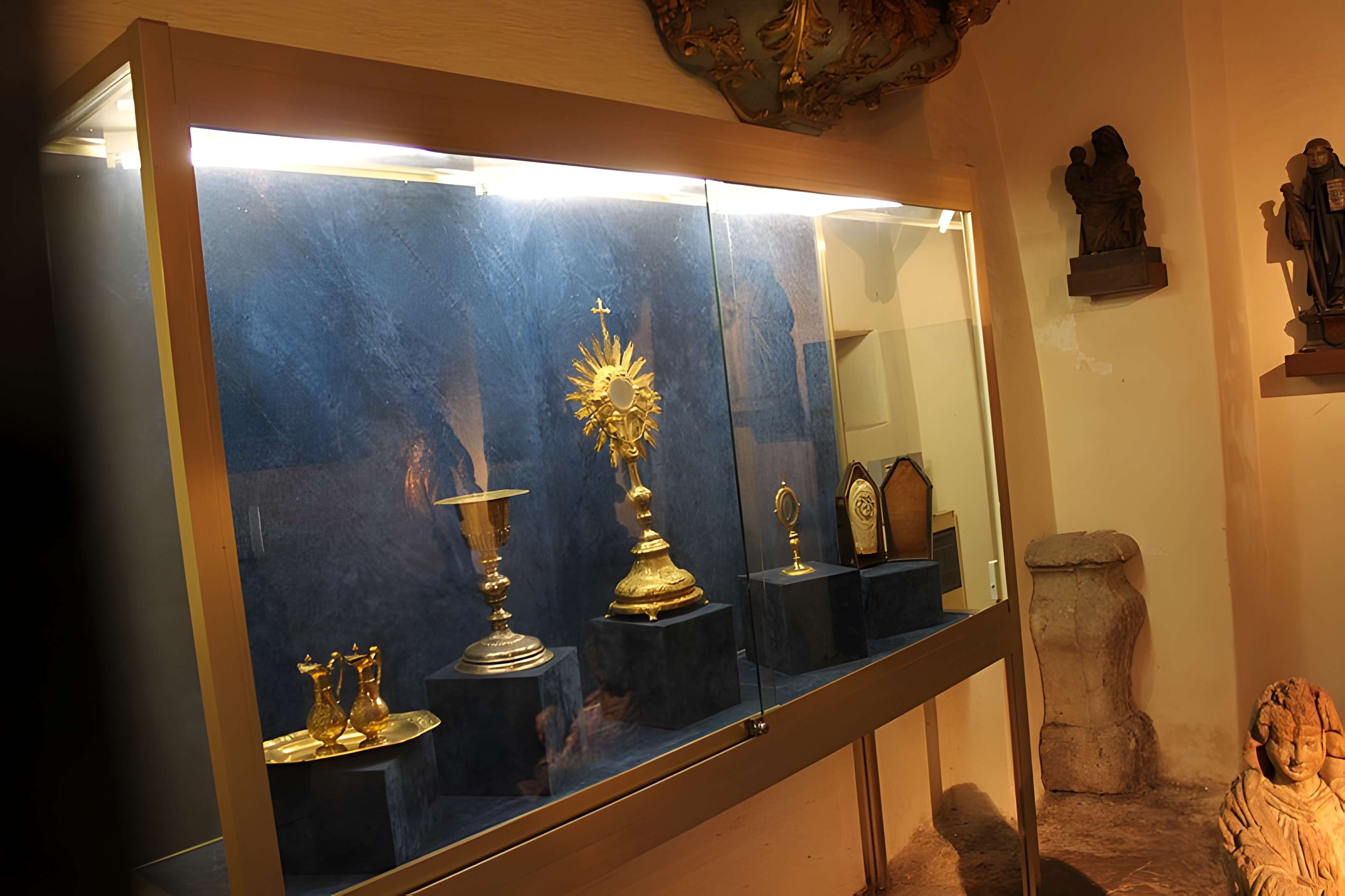 Église Saint-Pierre de Château-Chalon