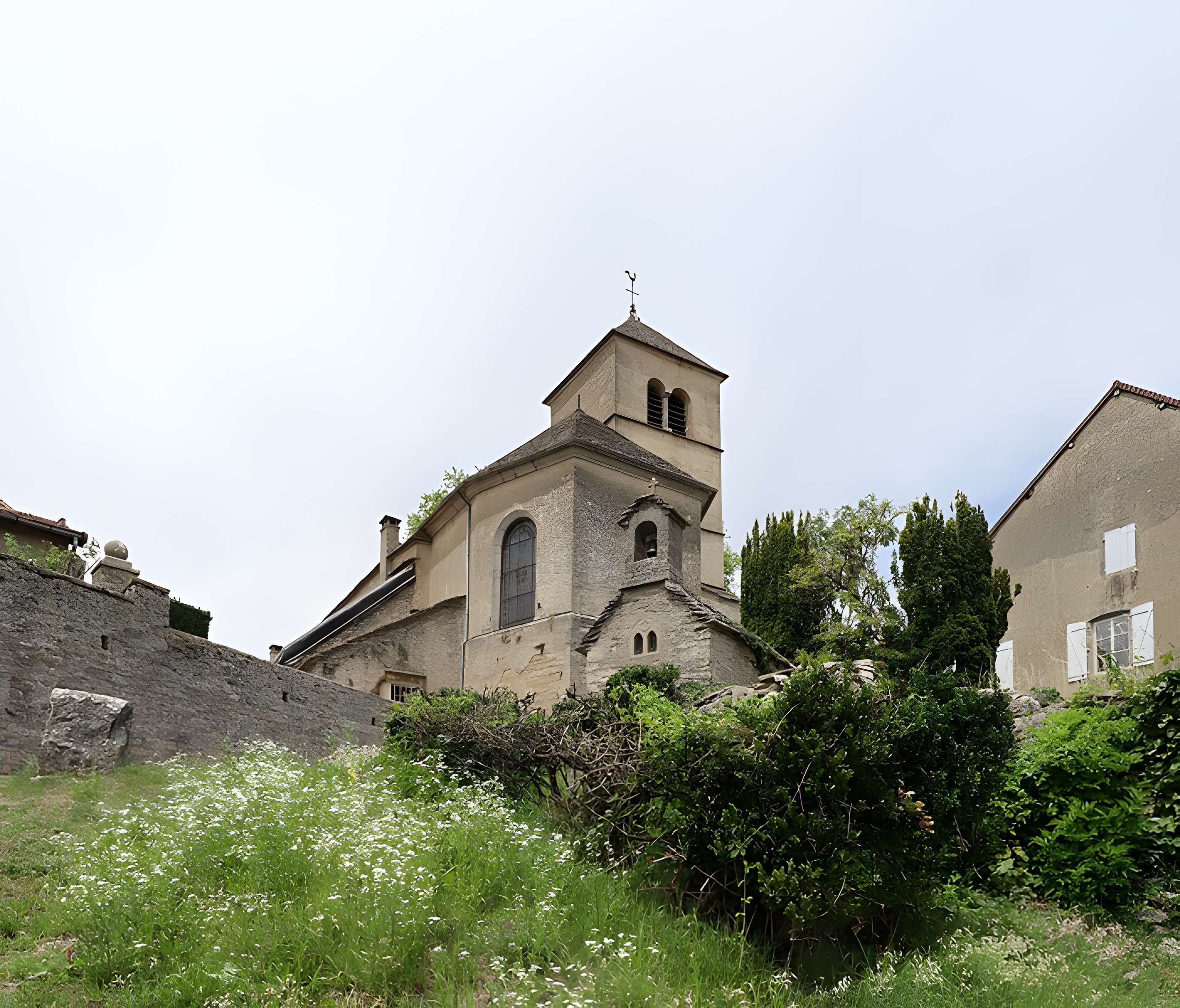 Église Saint-Pierre de Château-Chalon