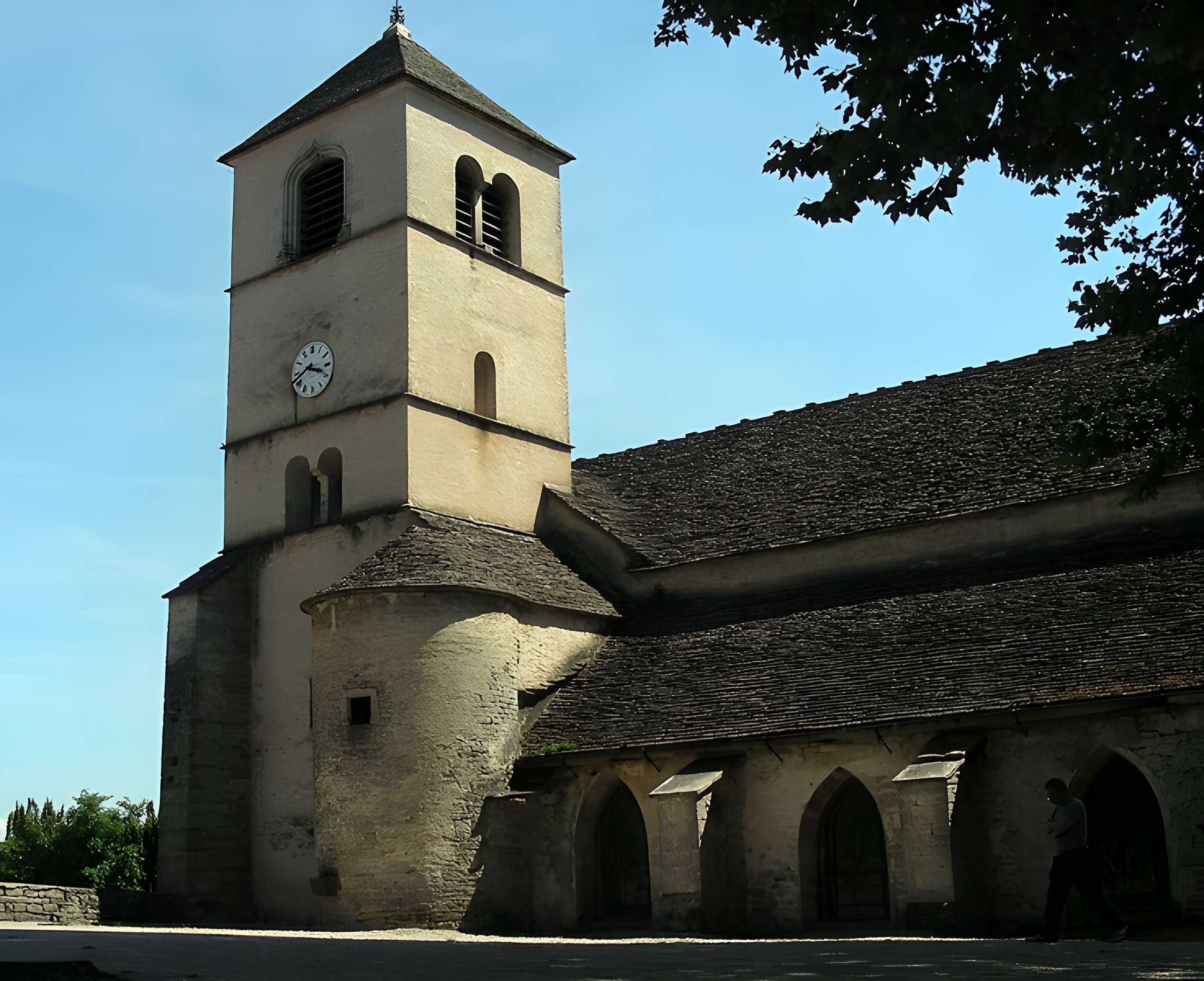 Église Saint-Pierre de Château-Chalon