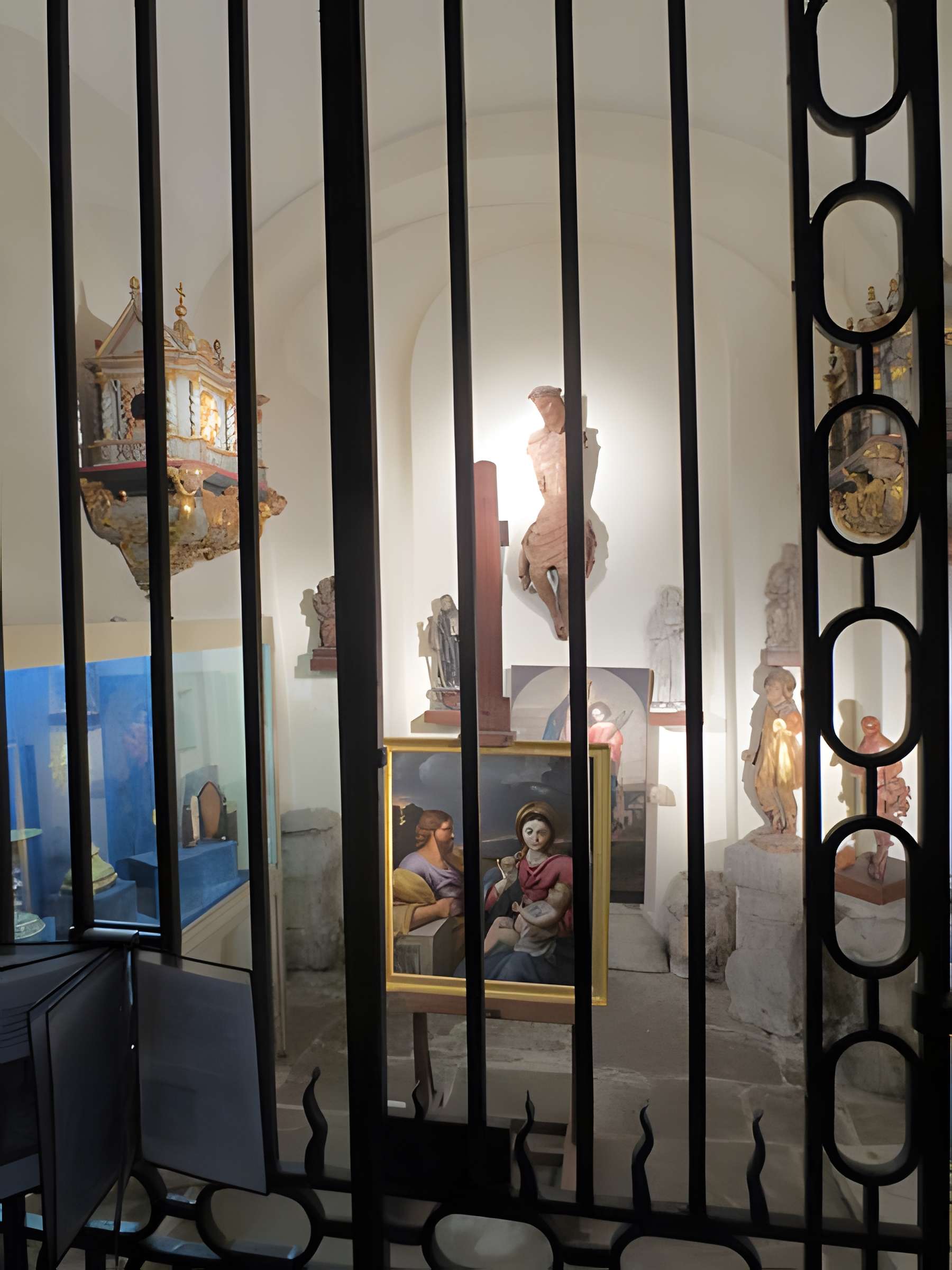 Église Saint-Pierre de Château-Chalon