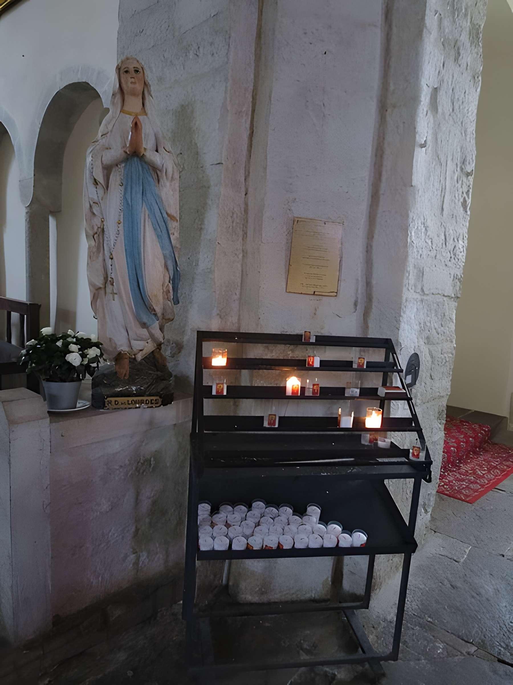 Église Saint-Pierre de Château-Chalon