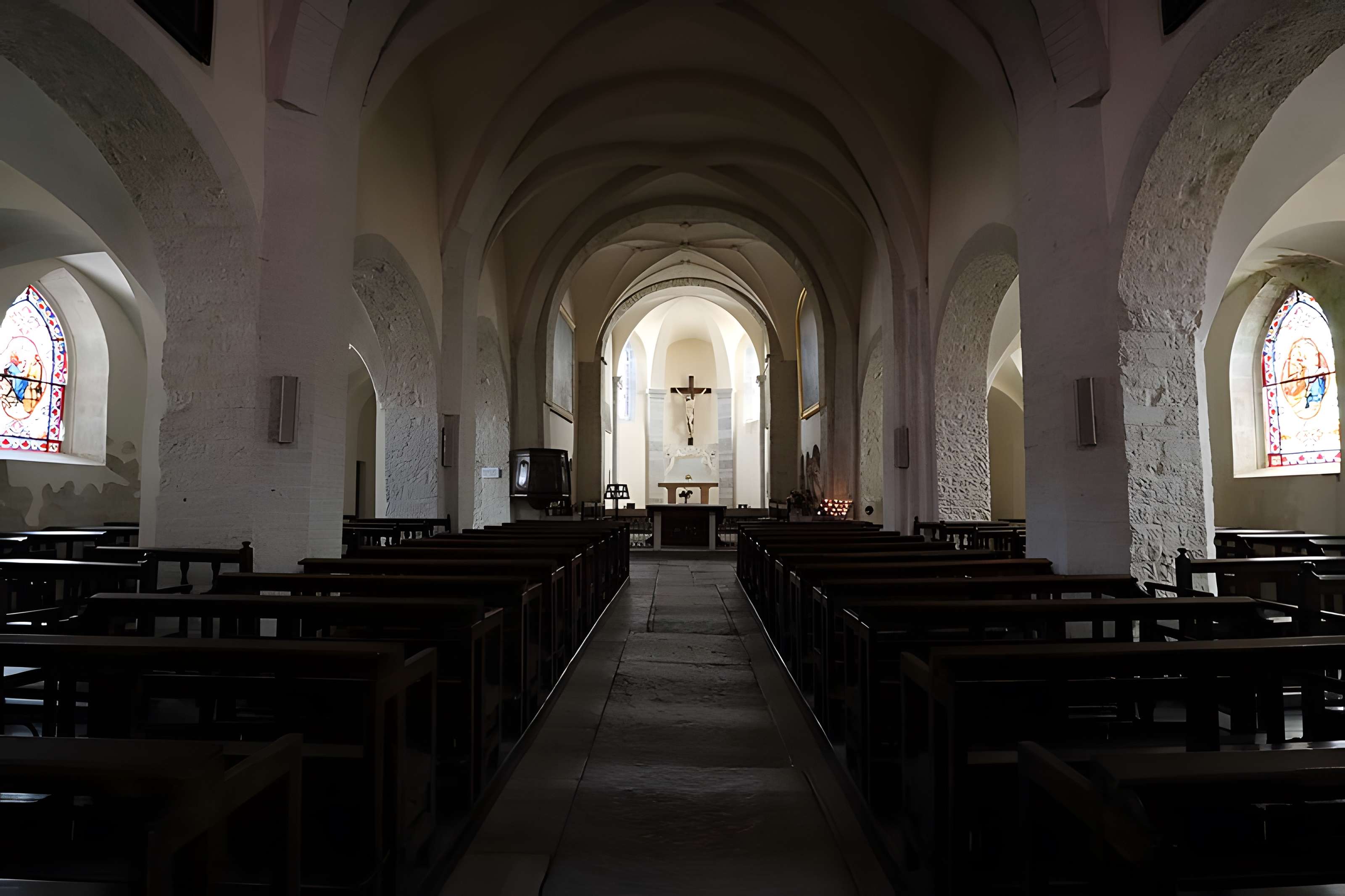 Église Saint-Pierre de Château-Chalon