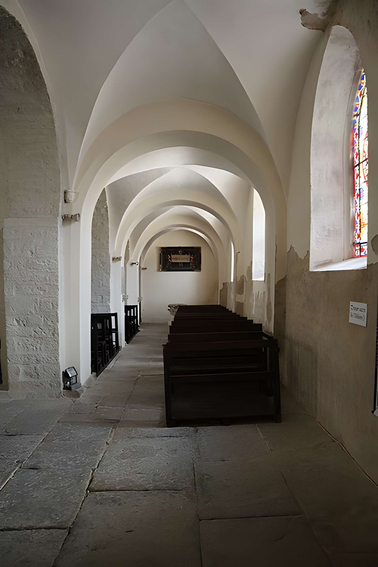 Église Saint-Pierre de Château-Chalon