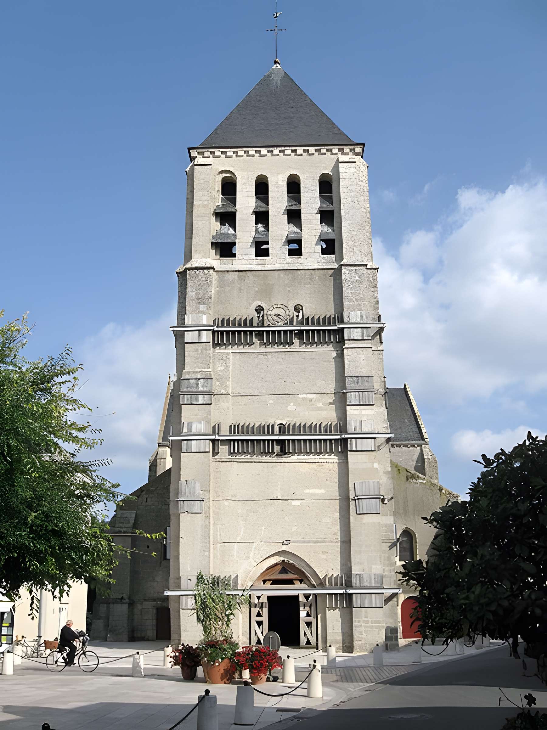 Église Saint-Pierre de Chécy