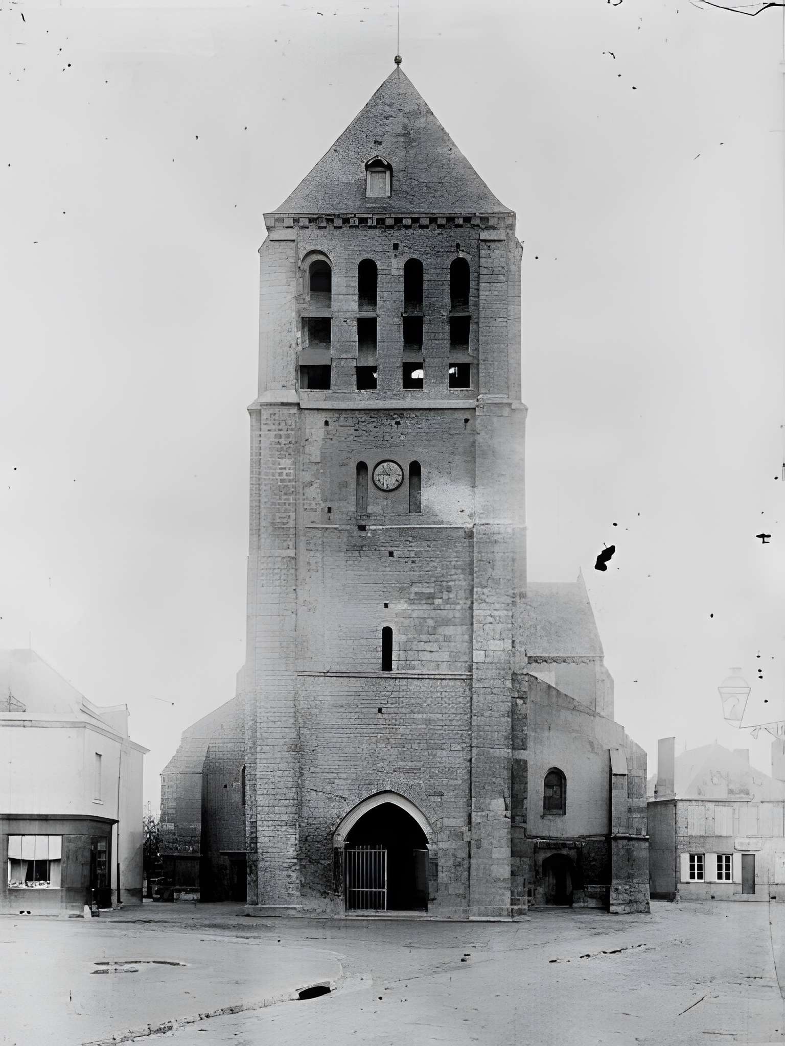 Église Saint-Pierre de Chécy