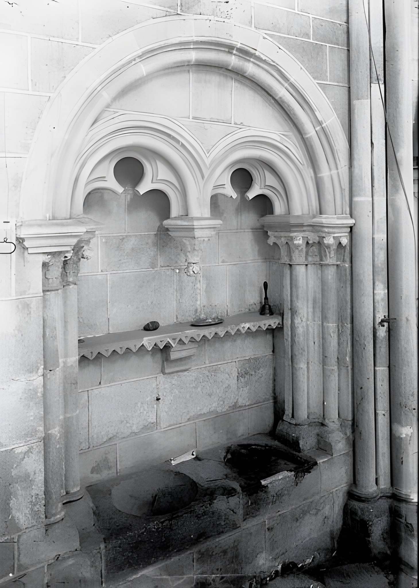 Église Saint-Pierre de Chécy