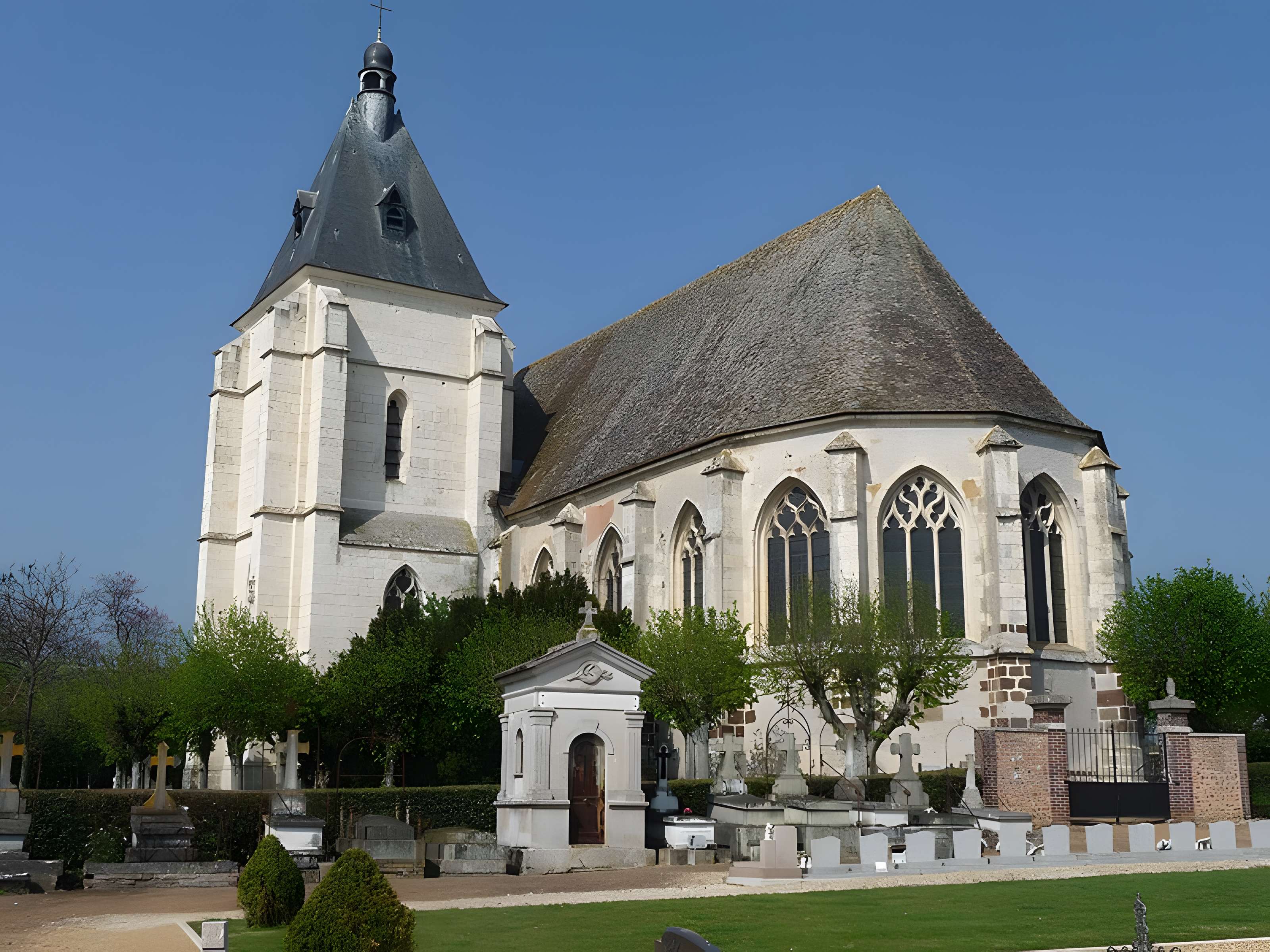 Église Saint-Pierre de Courville-sur-Eure