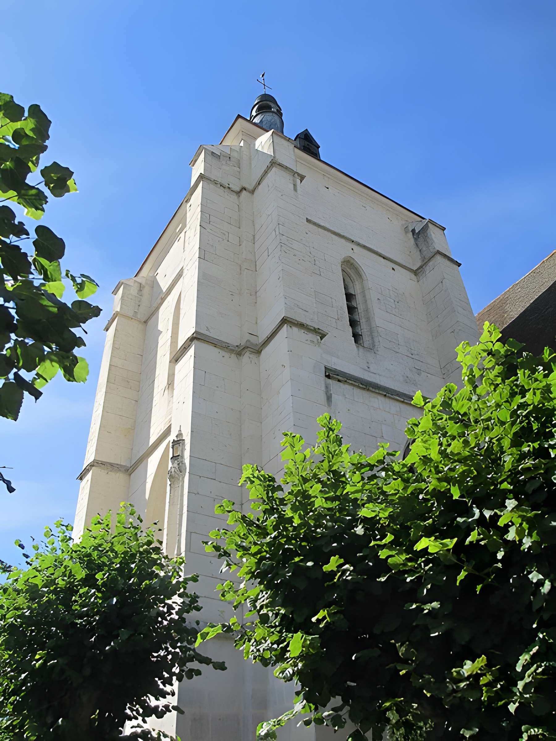 Église Saint-Pierre de Courville-sur-Eure