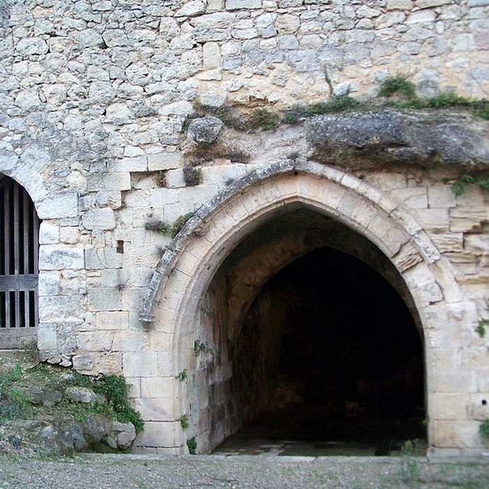 Photo de Enceinte de Rions