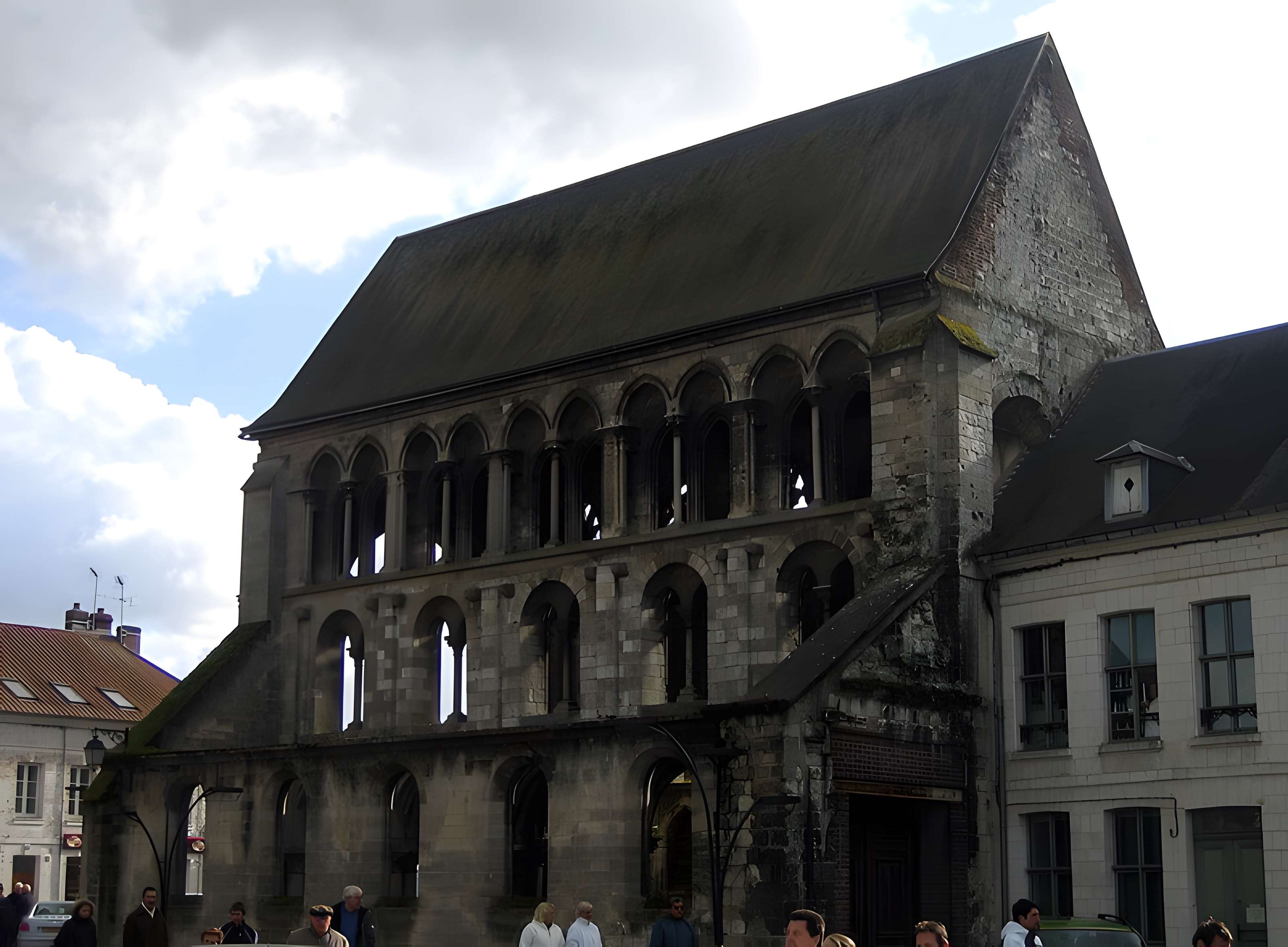 Église Saint-Pierre de Doullens