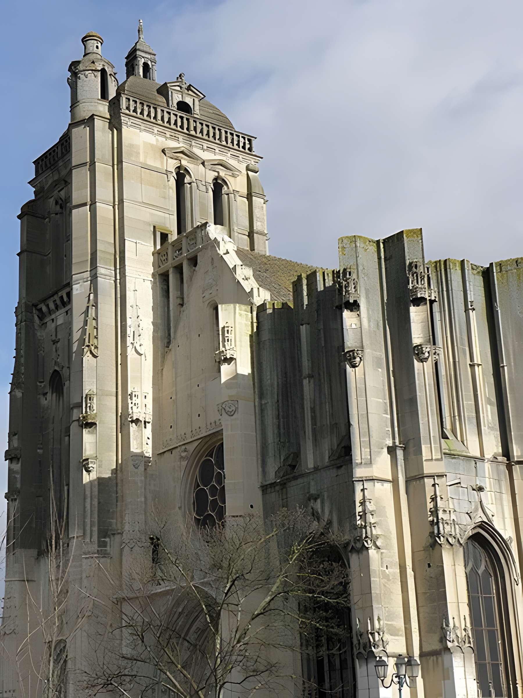 Église Saint-Pierre de Dreux