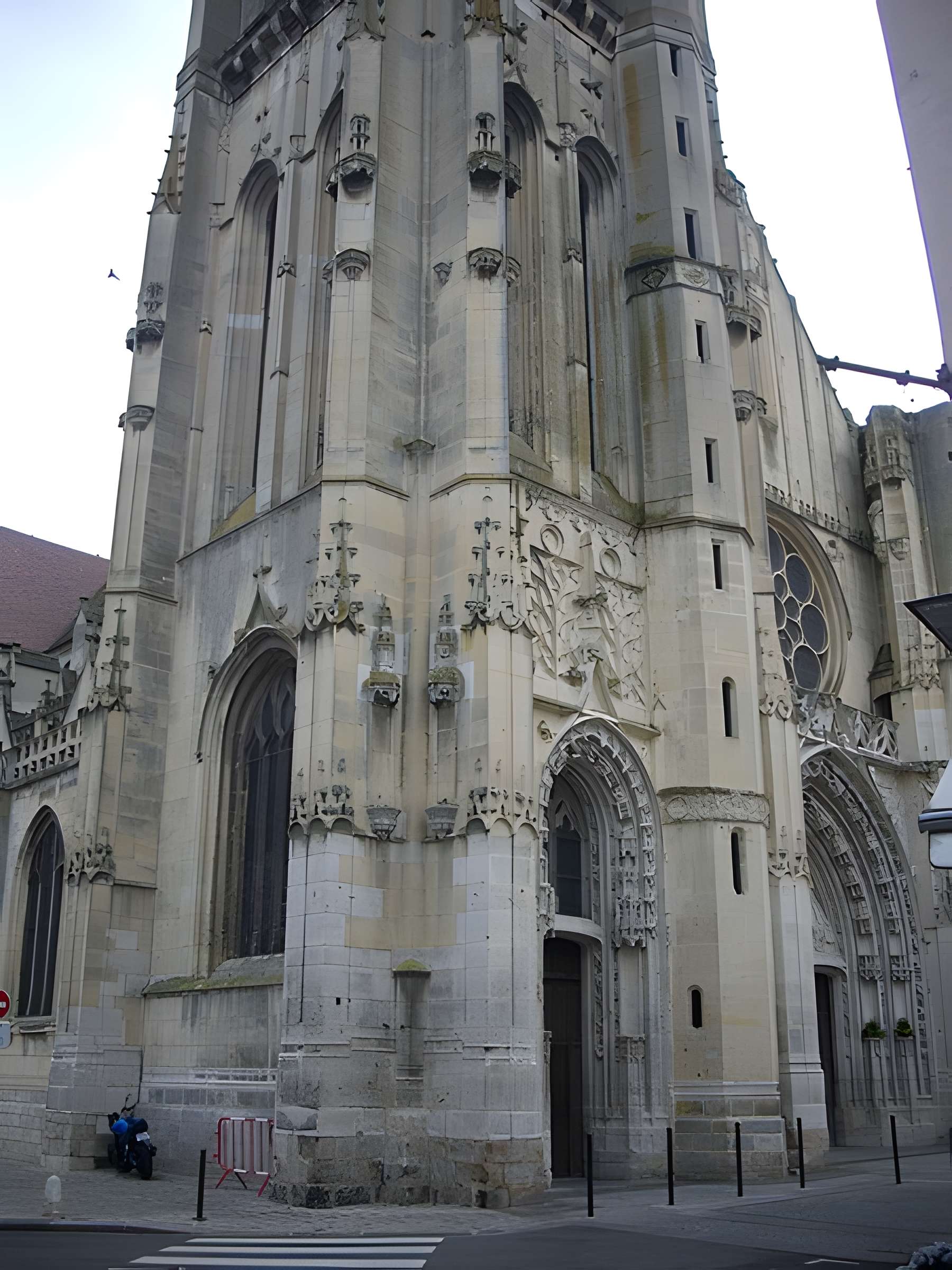 Église Saint-Pierre de Dreux