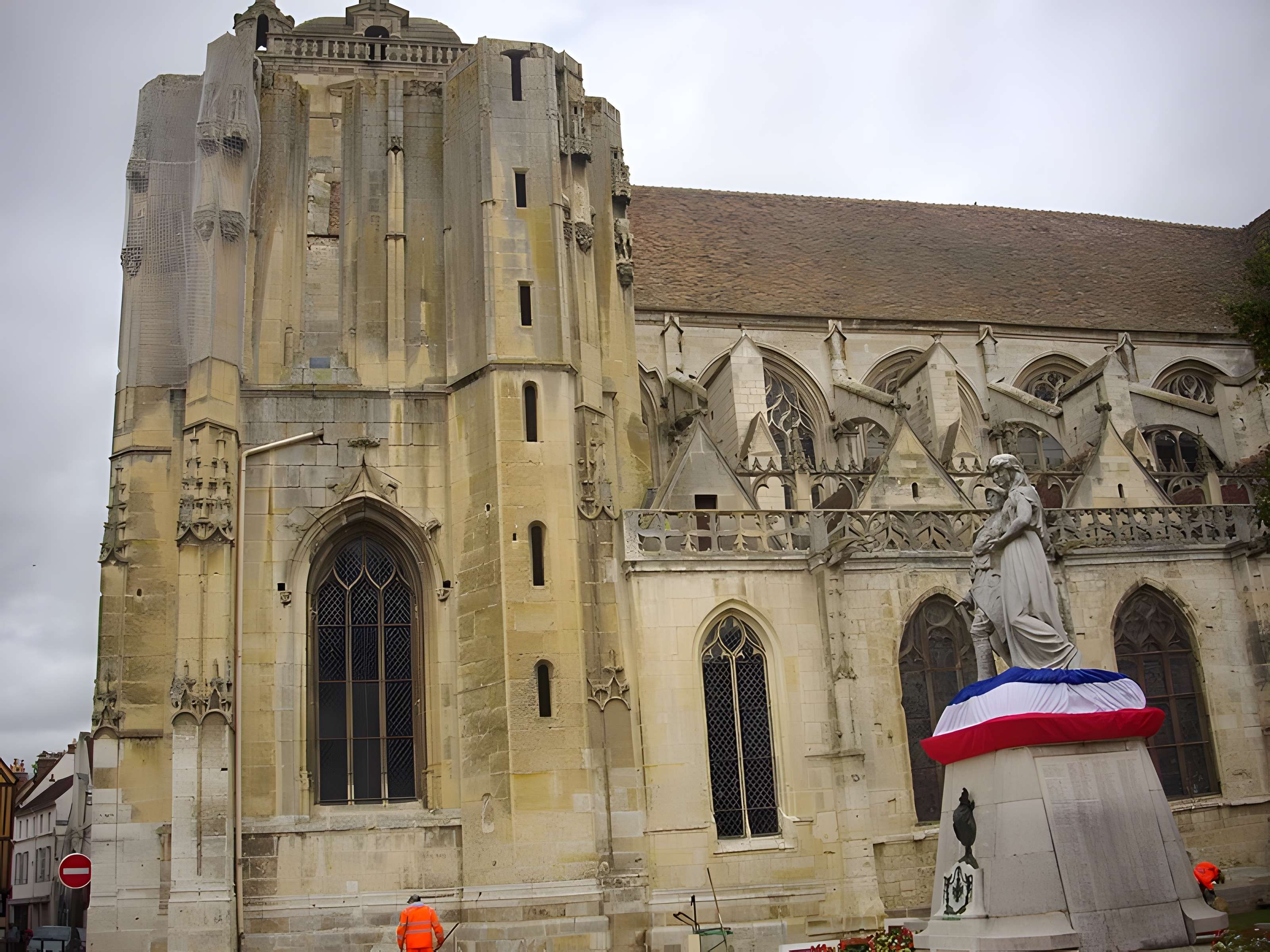 Église Saint-Pierre de Dreux