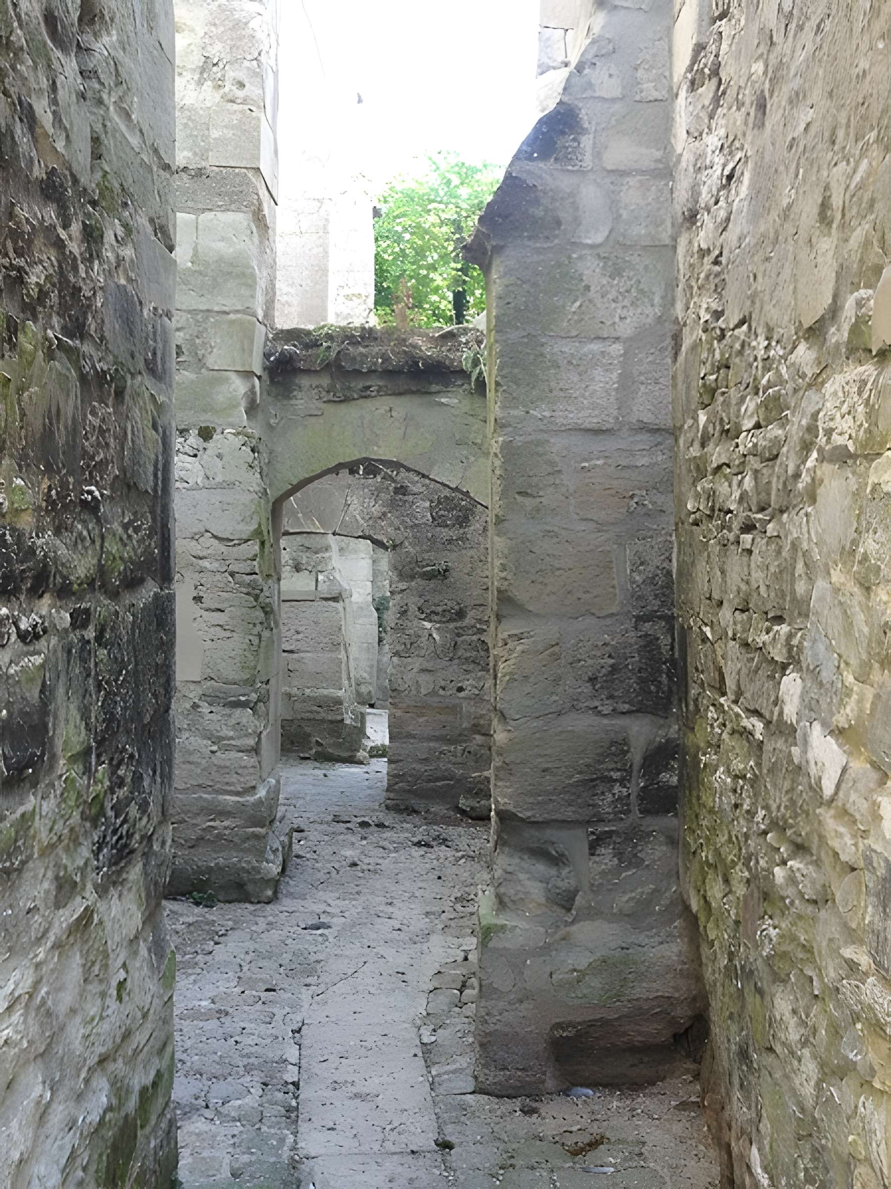 Église Saint-Pierre de Genainville