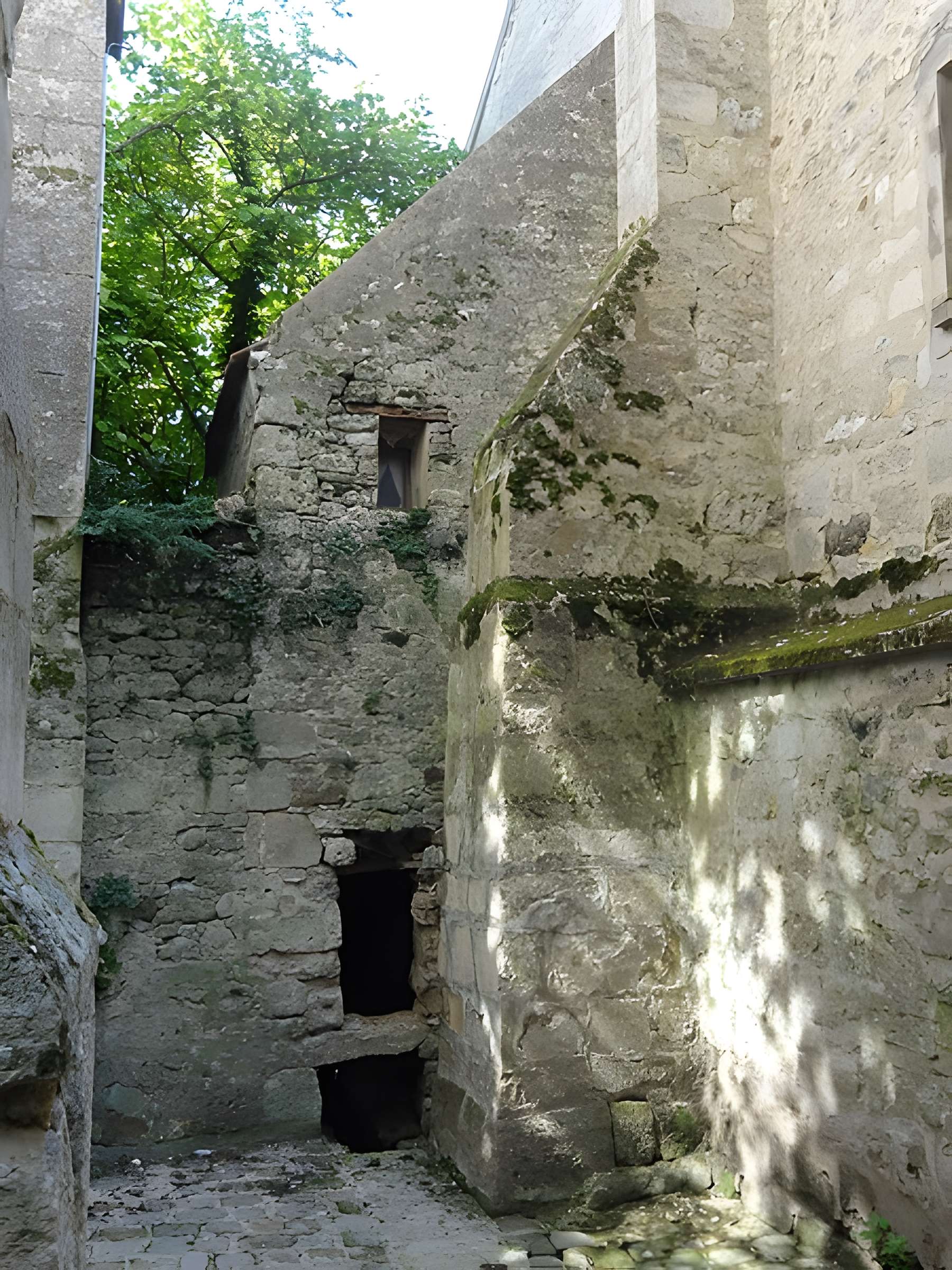 Église Saint-Pierre de Genainville