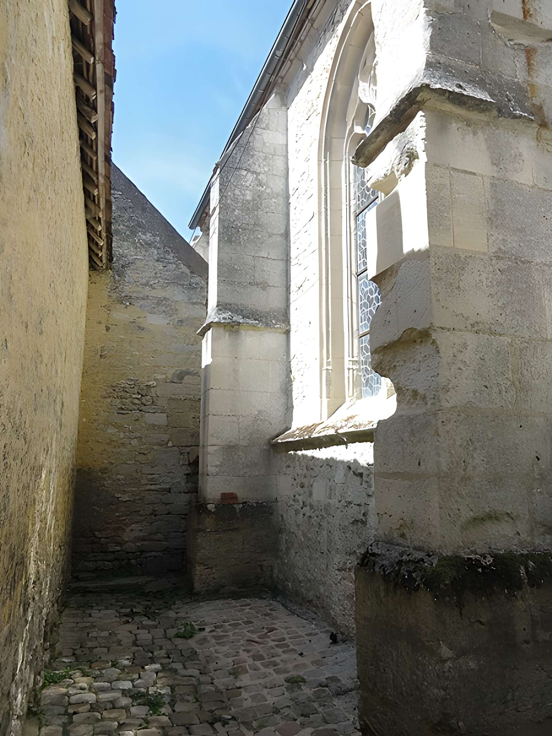 Église Saint-Pierre de Genainville
