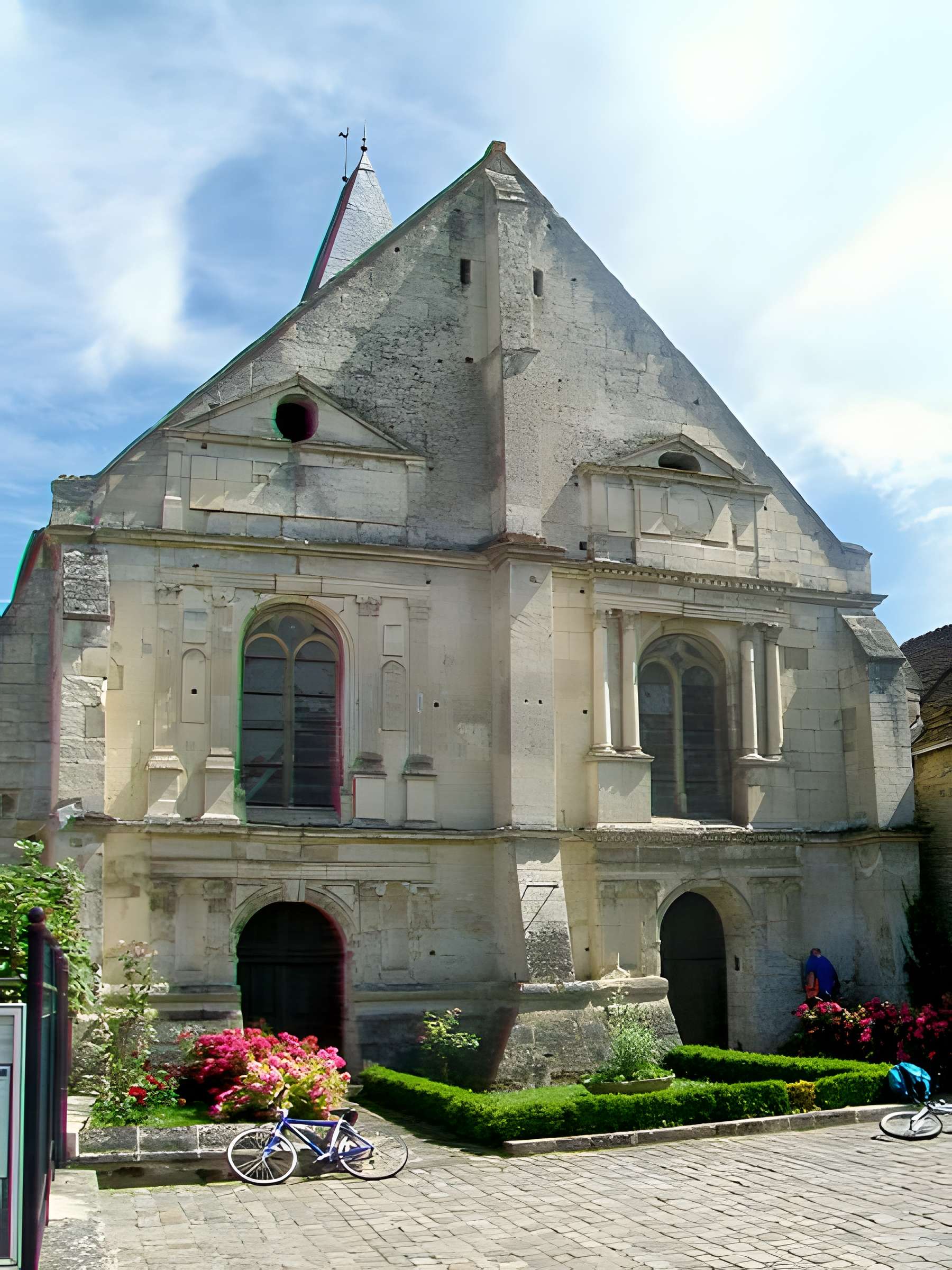 Église Saint-Pierre de Genainville