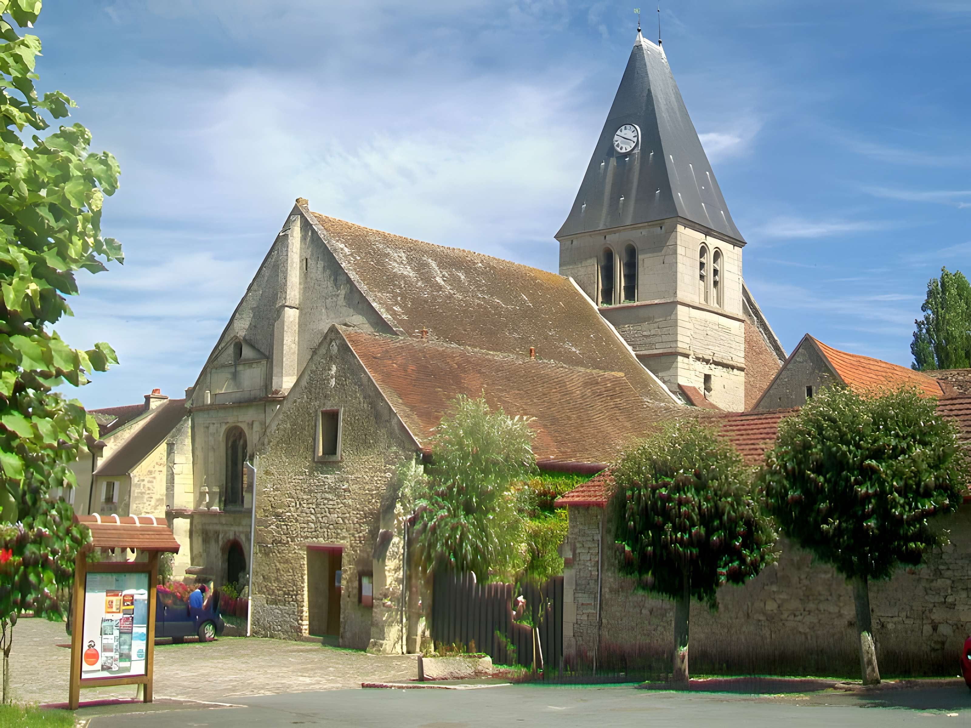 Église Saint-Pierre de Genainville
