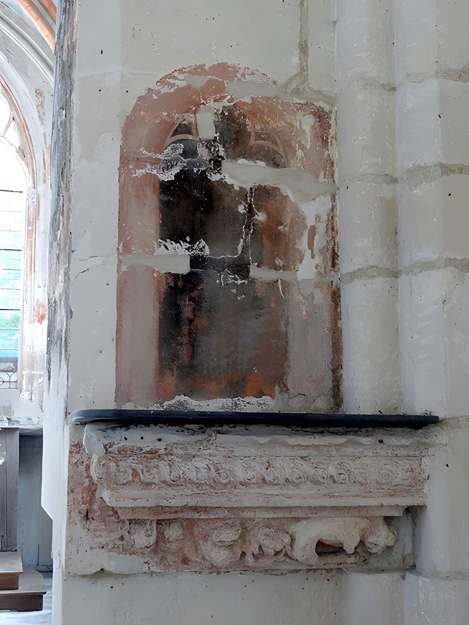 Église Saint-Pierre de Genainville