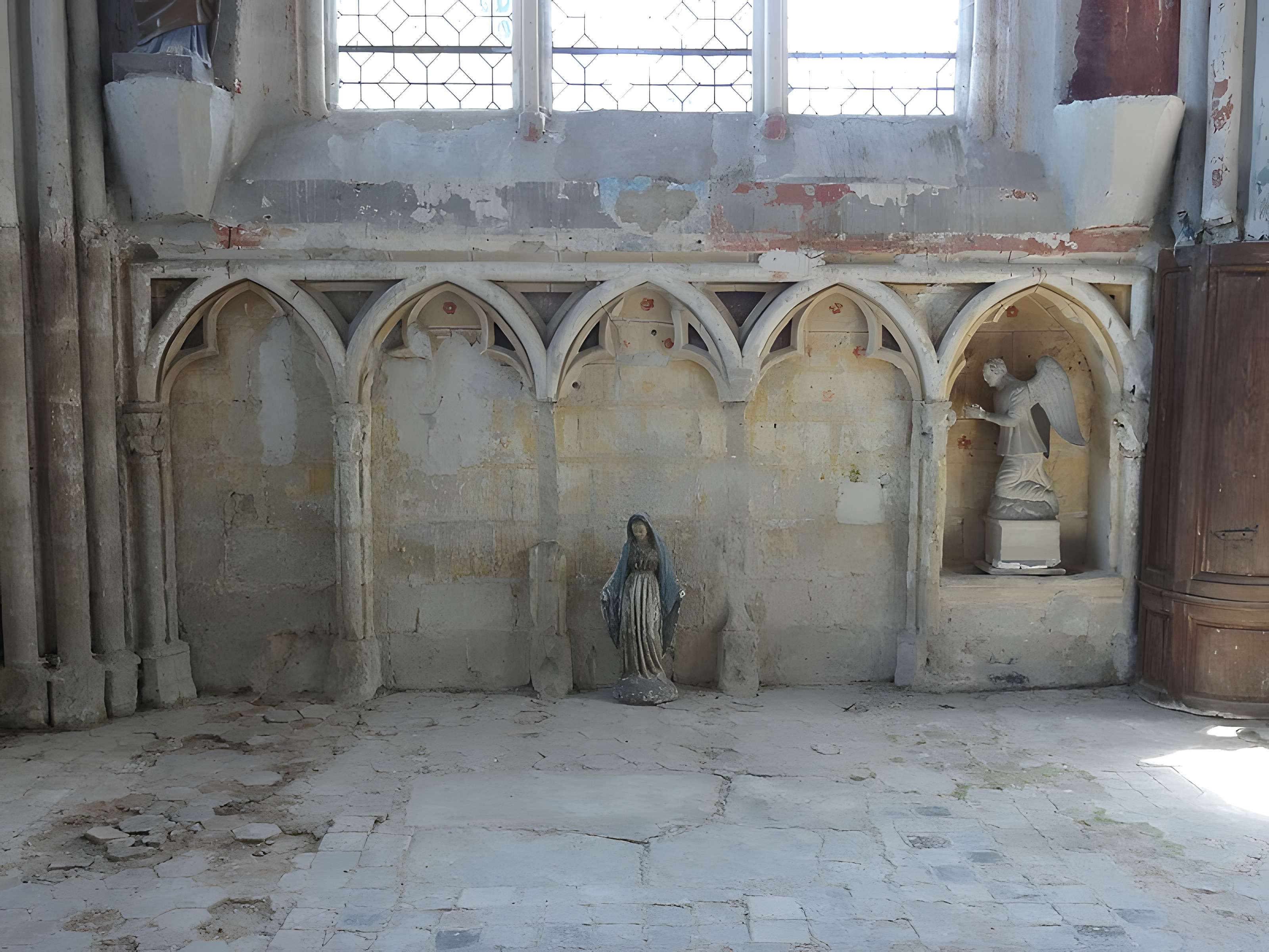 Église Saint-Pierre de Genainville