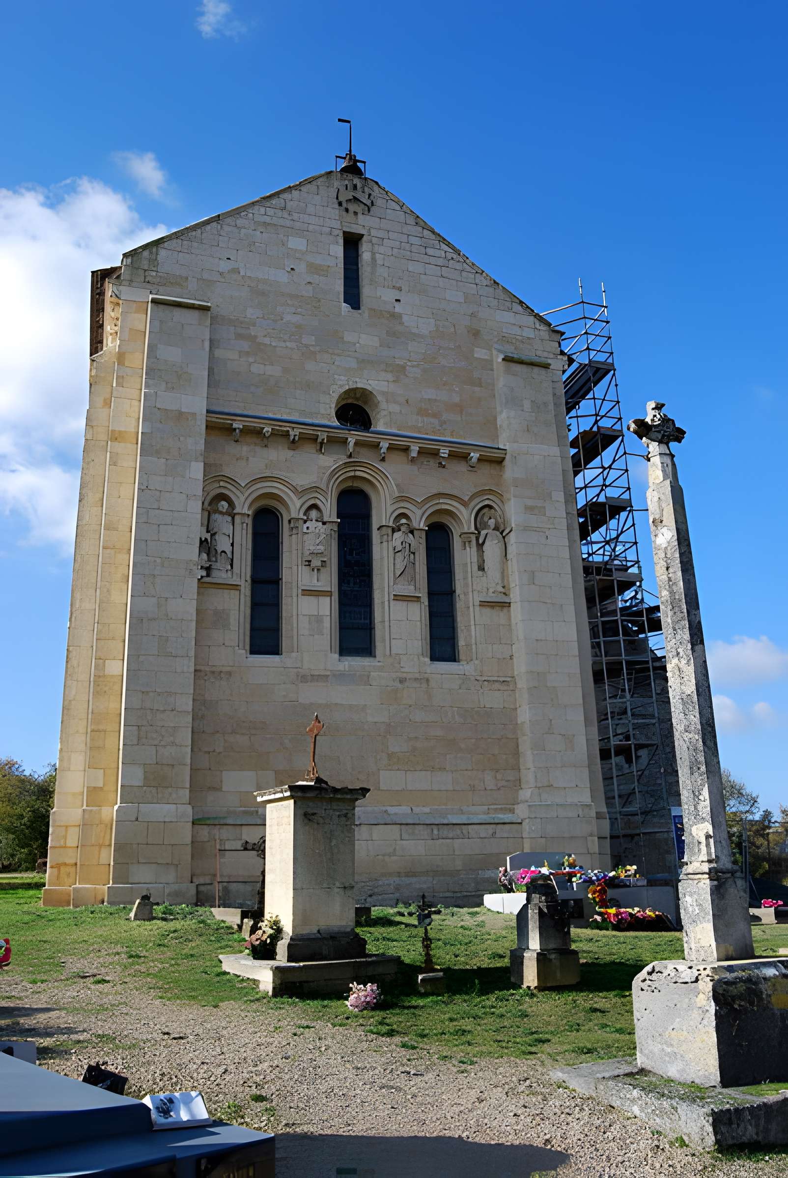 Église Saint-Pierre de La Sauve
