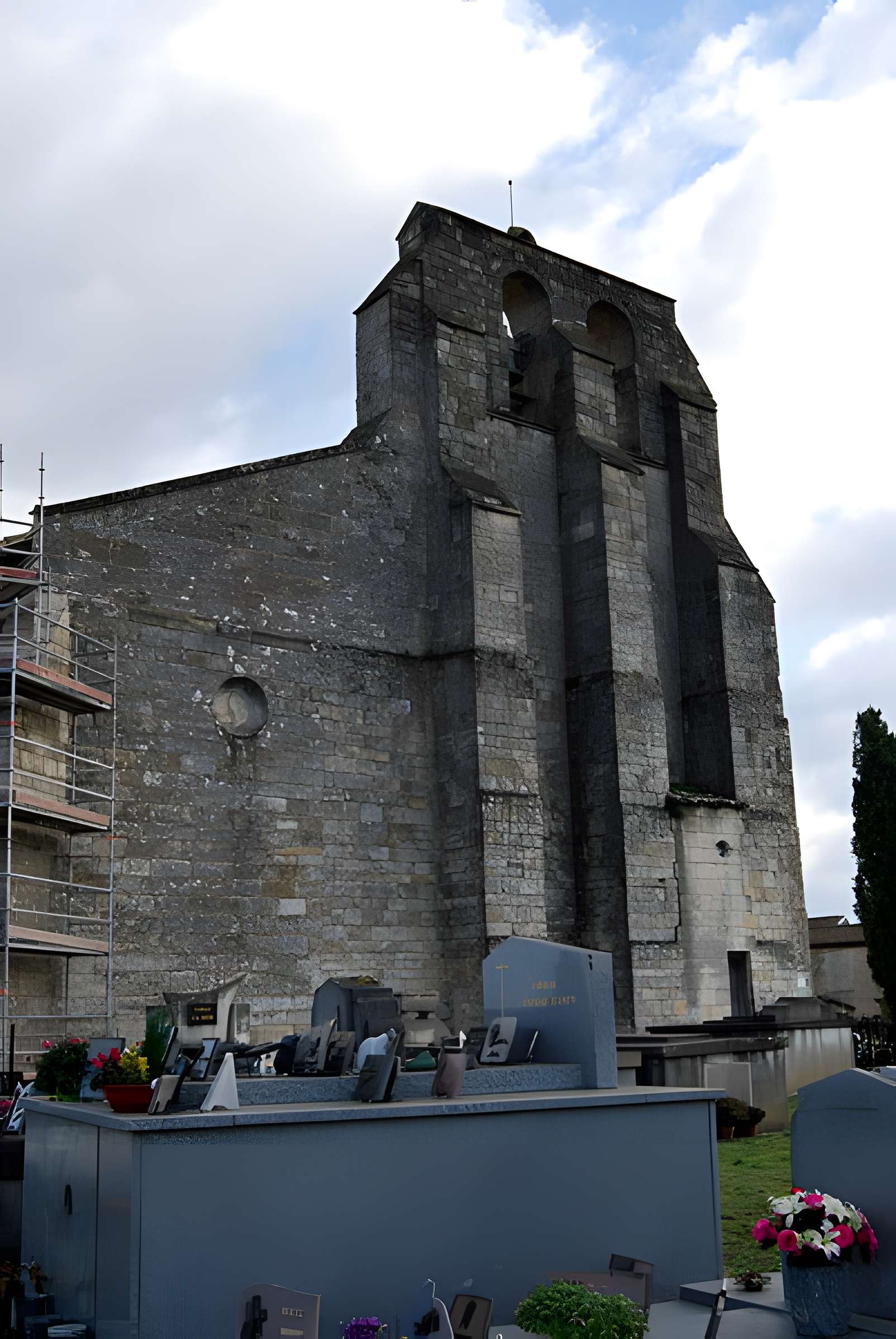 Église Saint-Pierre de La Sauve