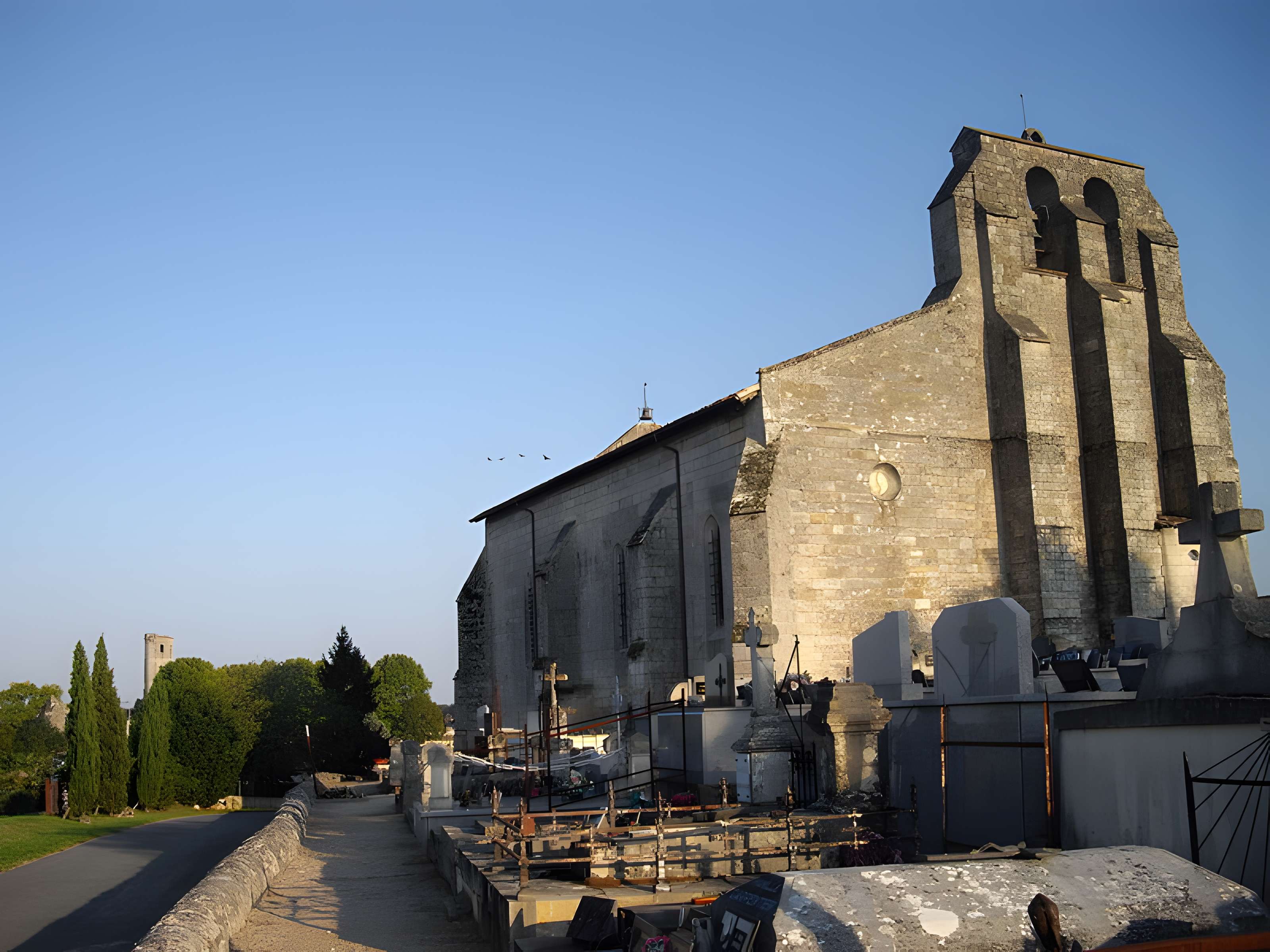 Église Saint-Pierre de La Sauve