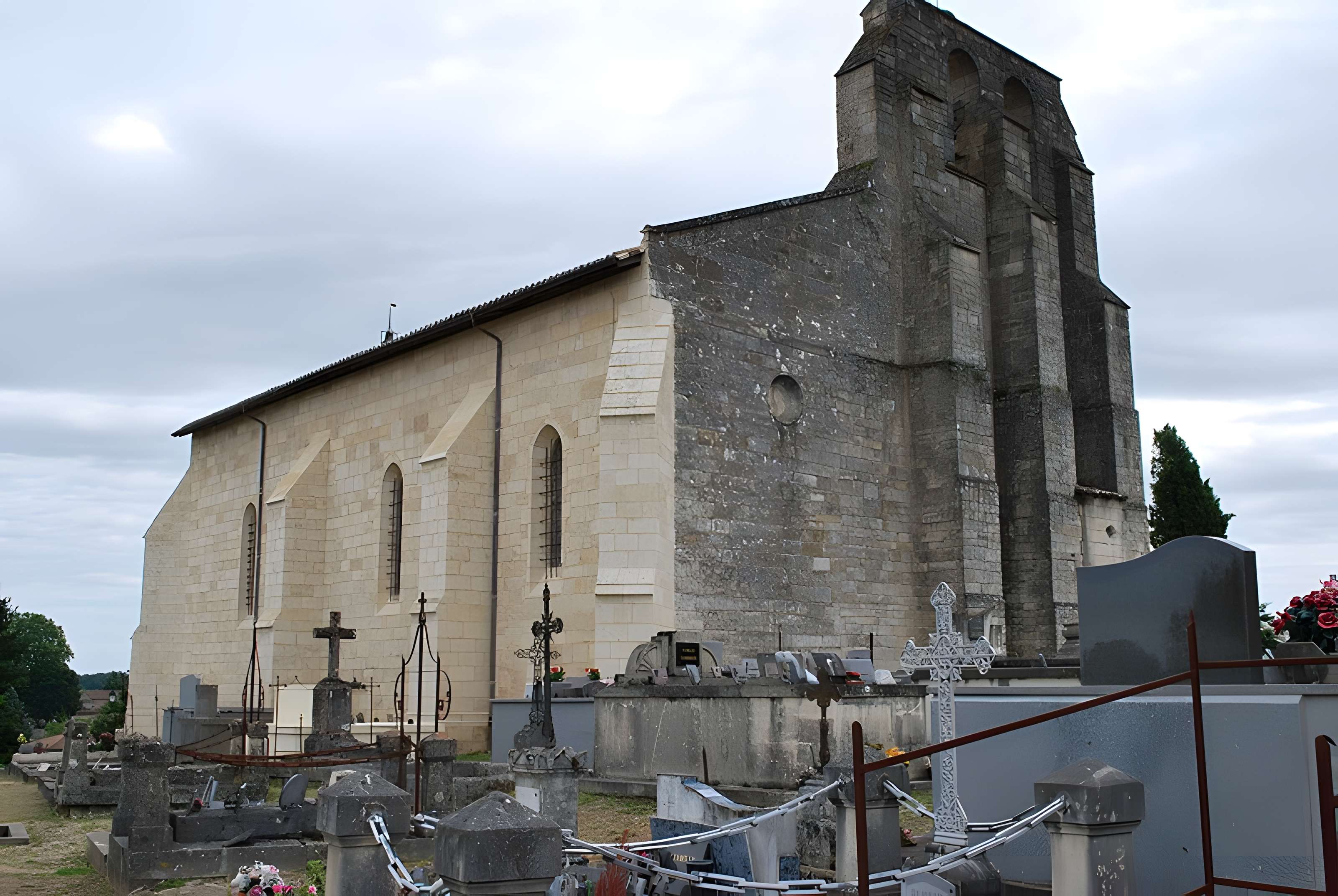 Église Saint-Pierre de La Sauve